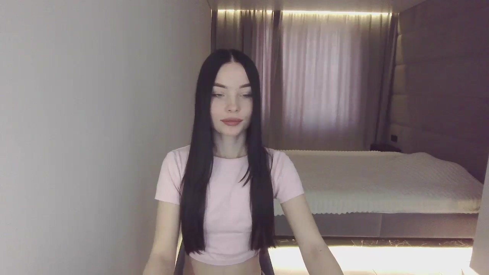 Gallery image thumbnail from Olivia6's myfreecams stream on, 01/02/2025, 09:58 image 14 of 20