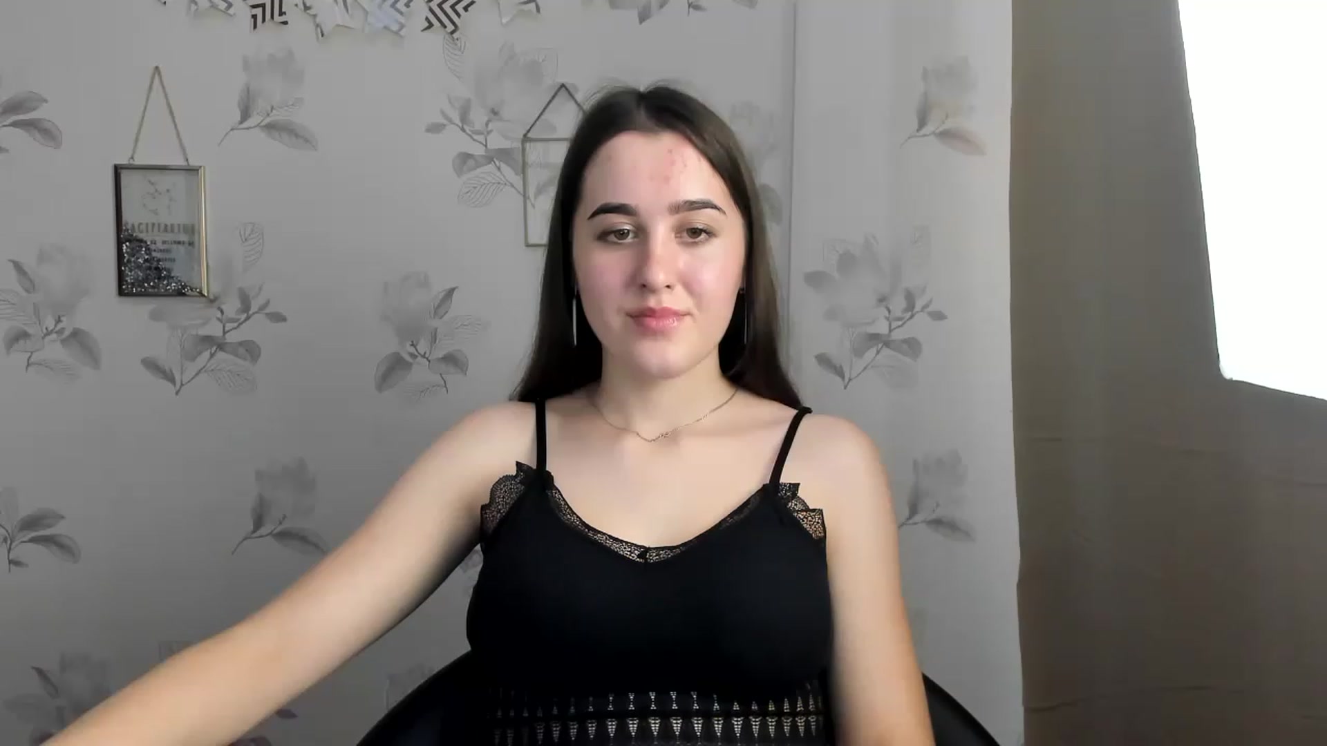 Gallery image thumbnail from OliviaBryon's myfreecams stream on, 11/28/2022, 15:01 image 16 of 20