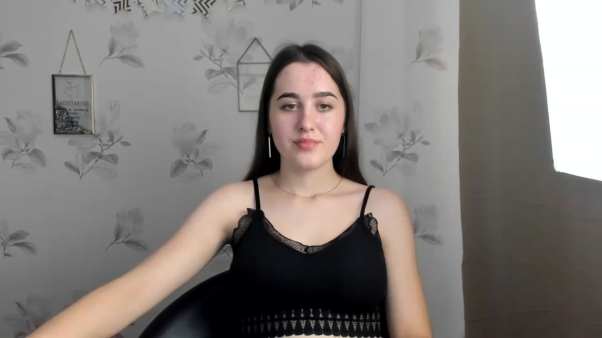 Gallery image thumbnail from OliviaBryon's myfreecams stream on, 11/28/2022, 15:01 image 7 of 20