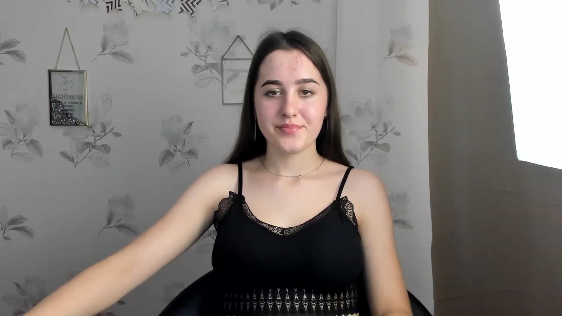 Gallery image thumbnail from OliviaBryon's myfreecams stream on, 11/28/2022, 15:01 image 9 of 20