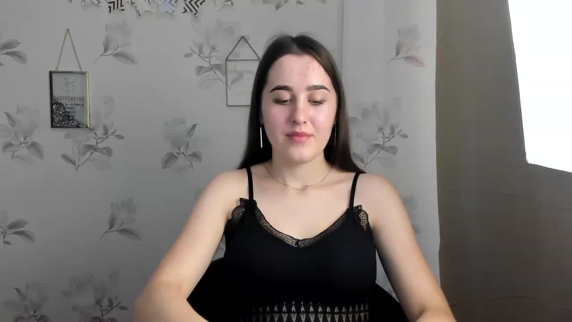 Gallery image thumbnail from OliviaBryon's myfreecams stream on, 11/28/2022, 15:01 image 5 of 20