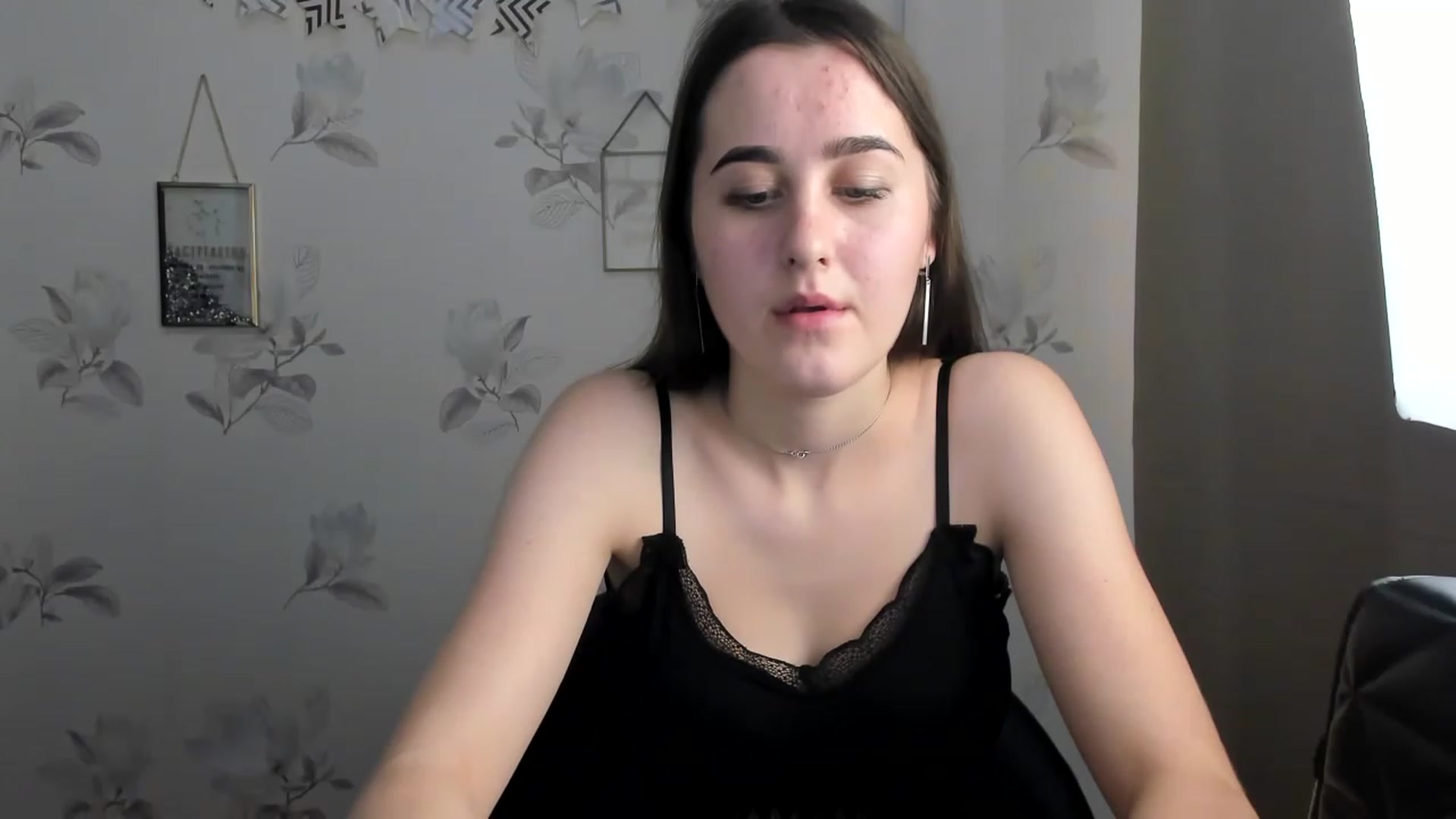 Gallery image thumbnail from OliviaBryon's myfreecams stream on, 11/28/2022, 17:16 image 13 of 20