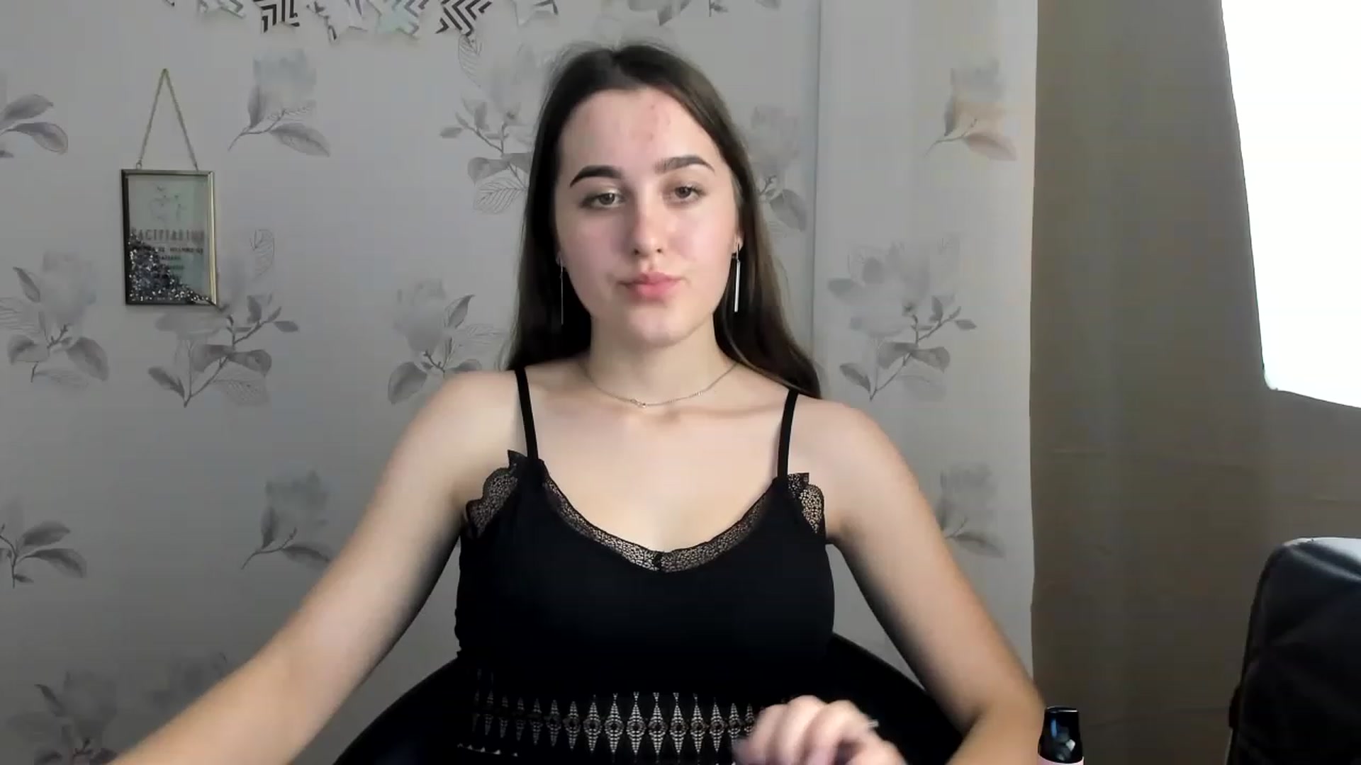 Gallery image thumbnail from OliviaBryon's myfreecams stream on, 11/28/2022, 17:16 image 9 of 20