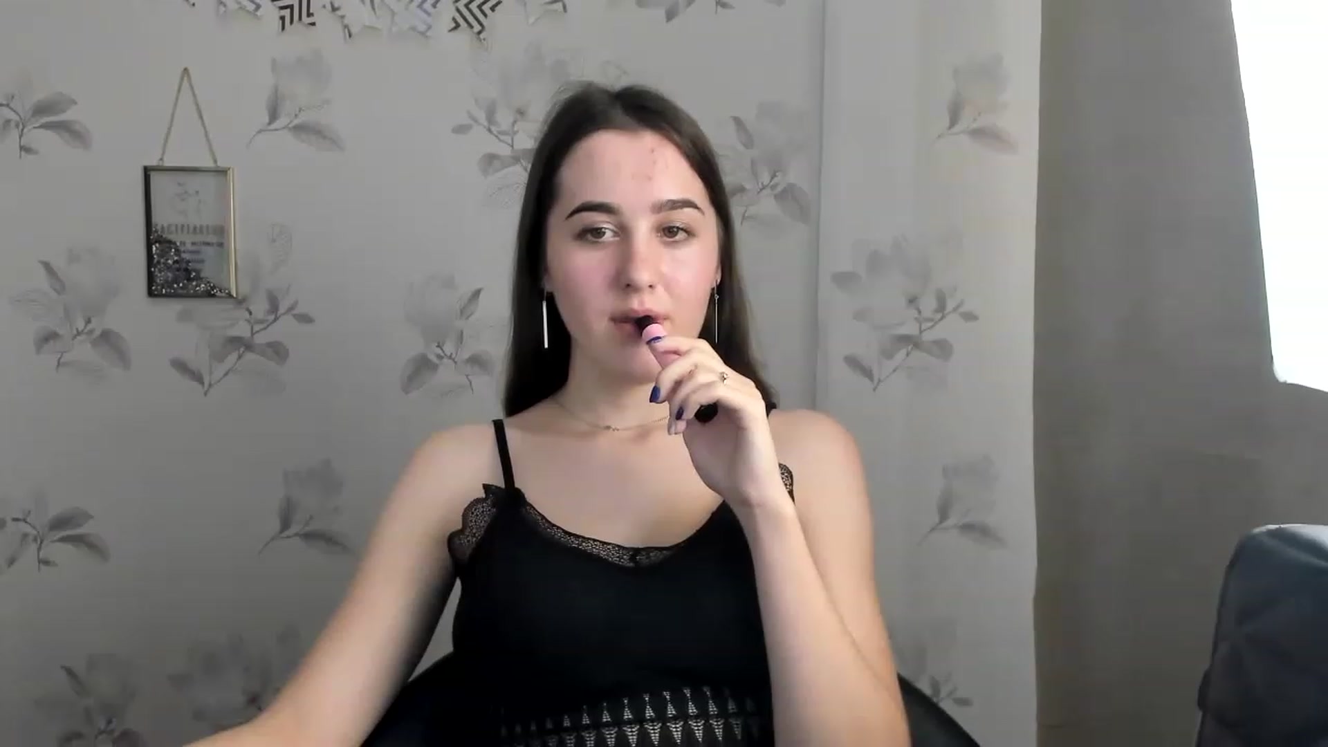 Gallery image thumbnail from OliviaBryon's myfreecams stream on, 11/28/2022, 17:16 image 11 of 20