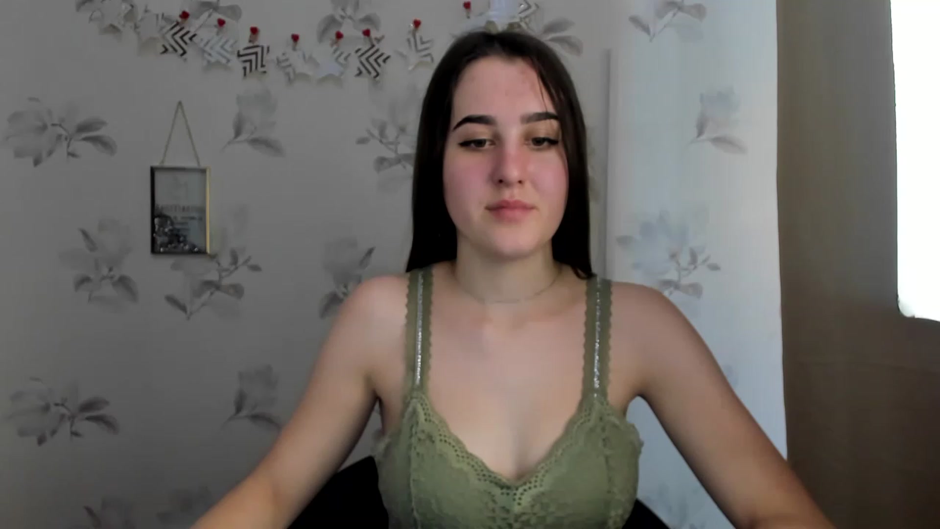 Gallery image thumbnail from OliviaBryon's myfreecams stream on, 11/29/2022, 14:25 image 15 of 20