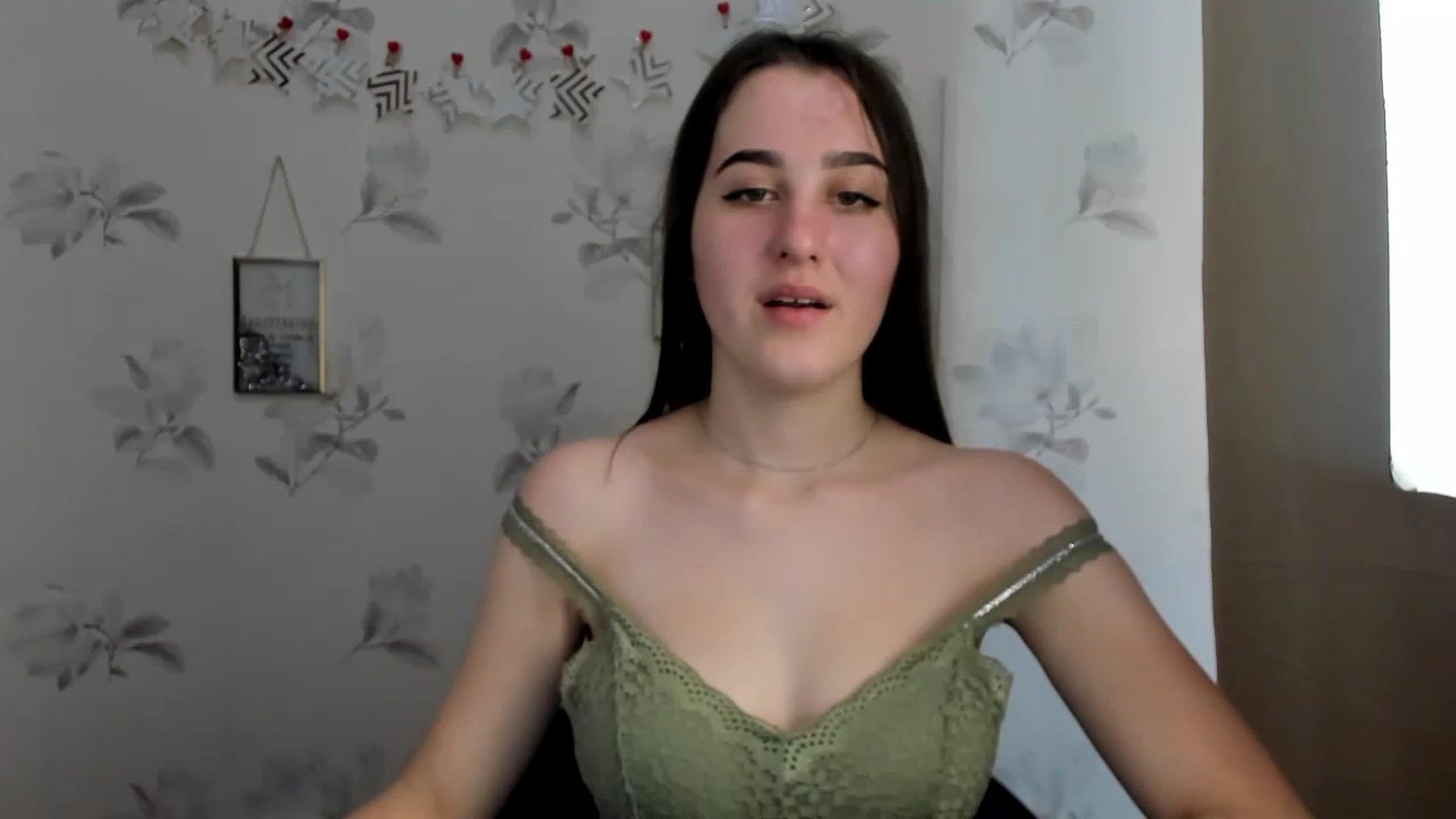Gallery image thumbnail from OliviaBryon's myfreecams stream on, 11/29/2022, 14:25 image 12 of 20