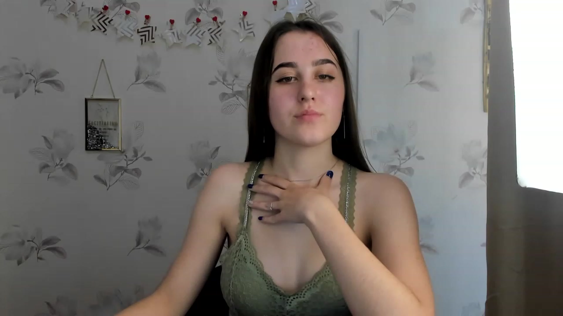 Gallery image thumbnail from OliviaBryon's myfreecams stream on, 11/29/2022, 16:12 image 7 of 20