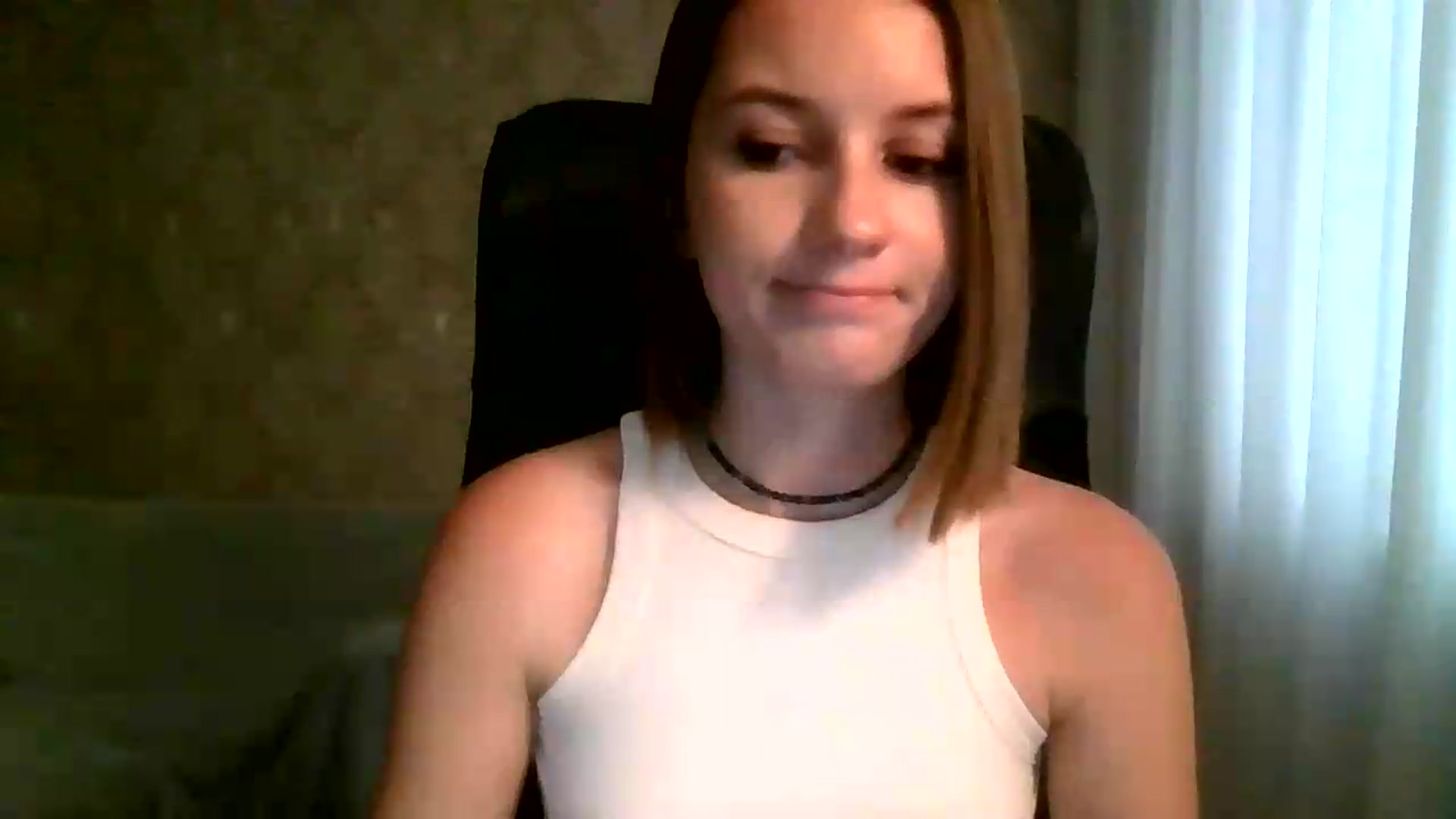 Gallery image thumbnail from OliviaIvory's myfreecams stream on, 08/13/2026, 09:42 image 17 of 20