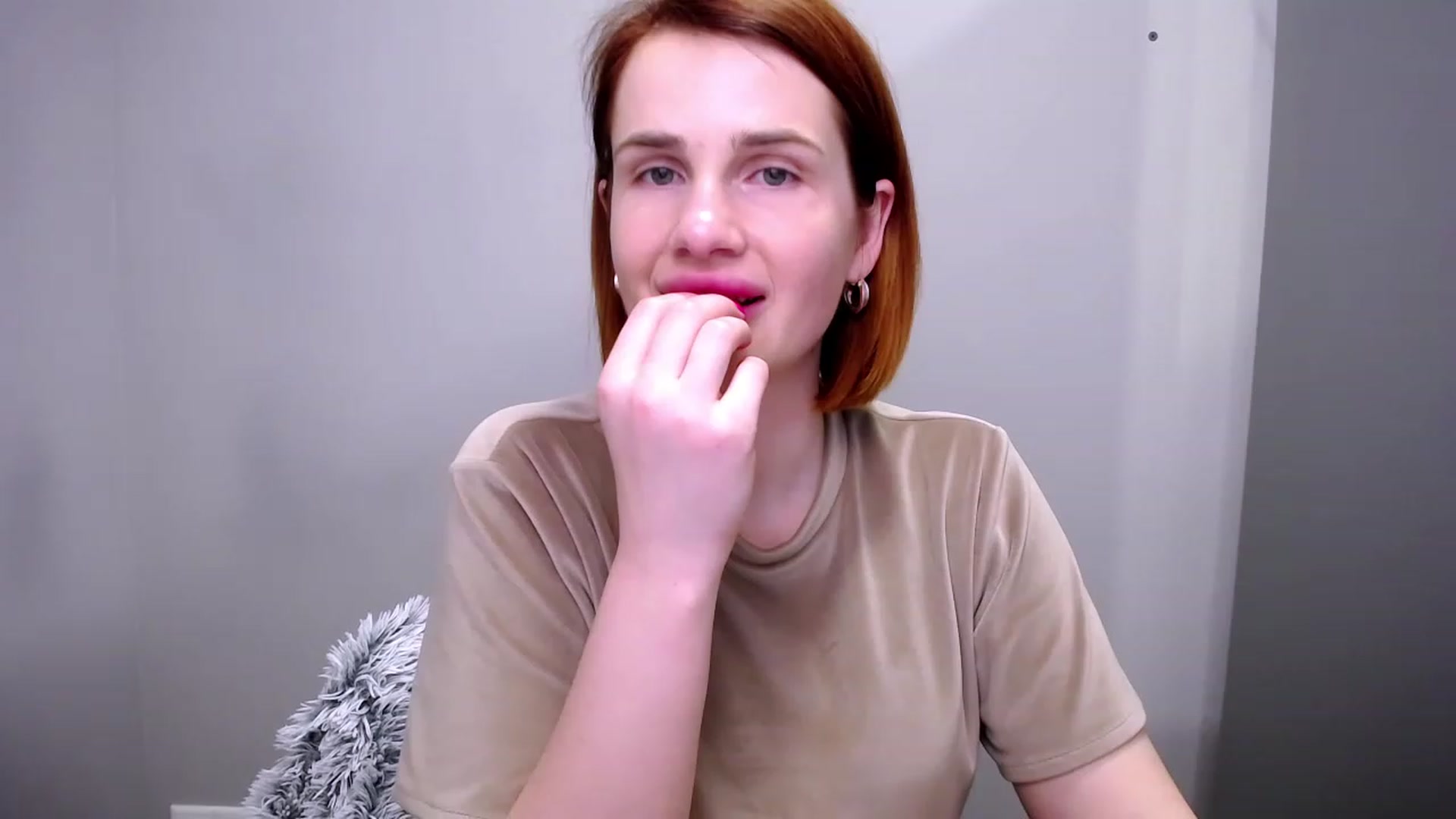 Gallery image thumbnail from OliviaM_'s myfreecams stream on, 04/22/2023, 14:38 image 1 of 20