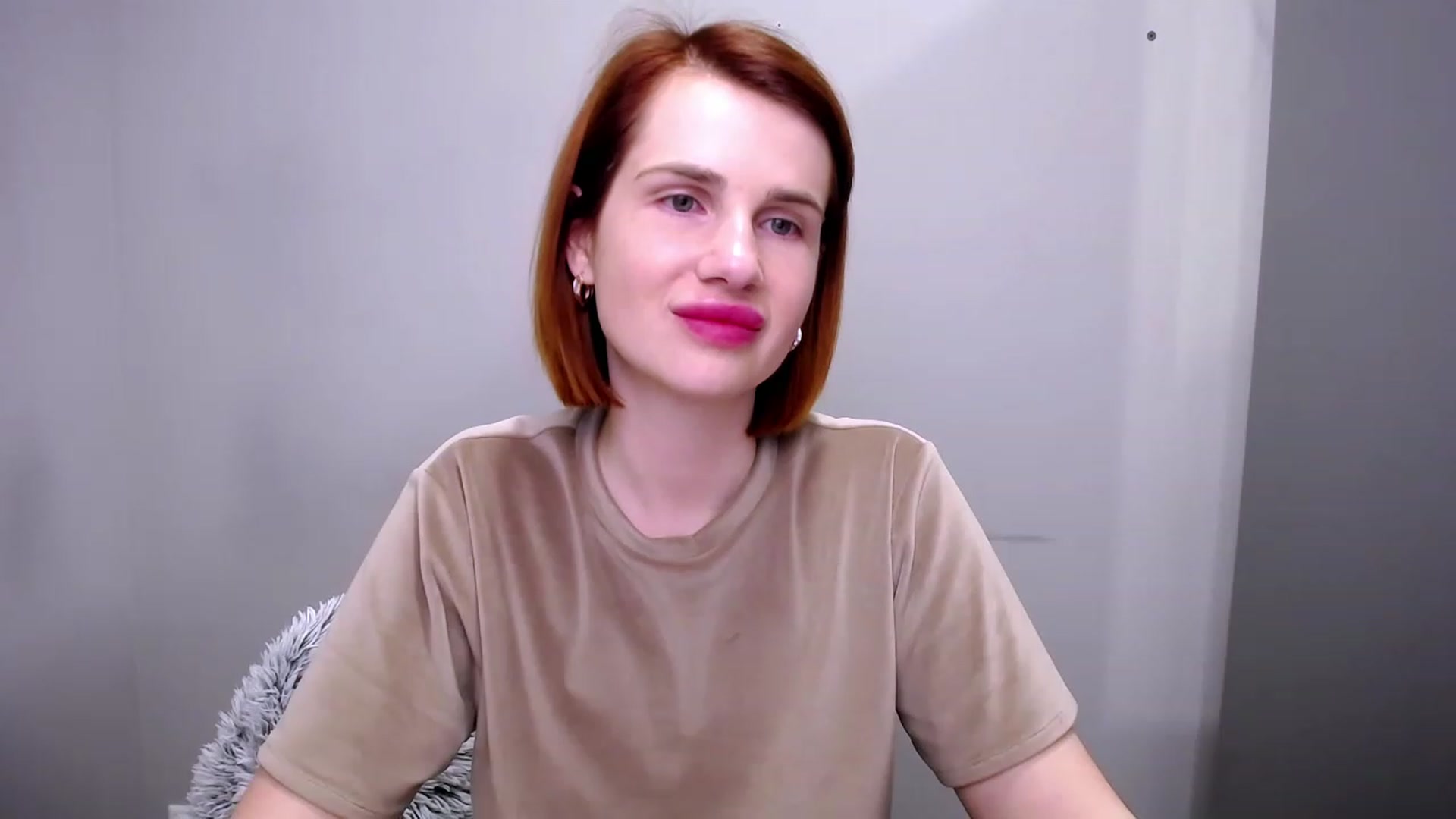 Gallery image thumbnail from OliviaM_'s myfreecams stream on, 04/22/2023, 16:21 image 12 of 20