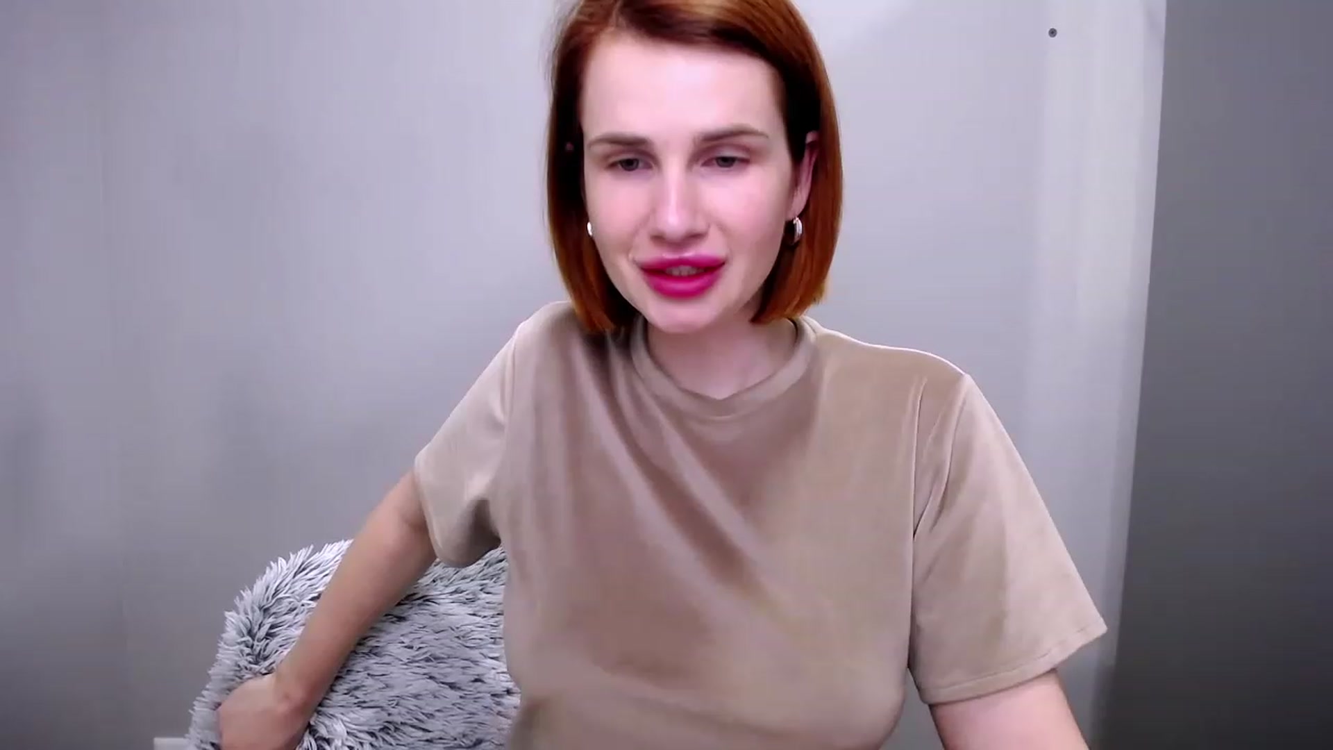 Gallery image thumbnail from OliviaM_'s myfreecams stream on, 04/22/2023, 16:21 image 10 of 20