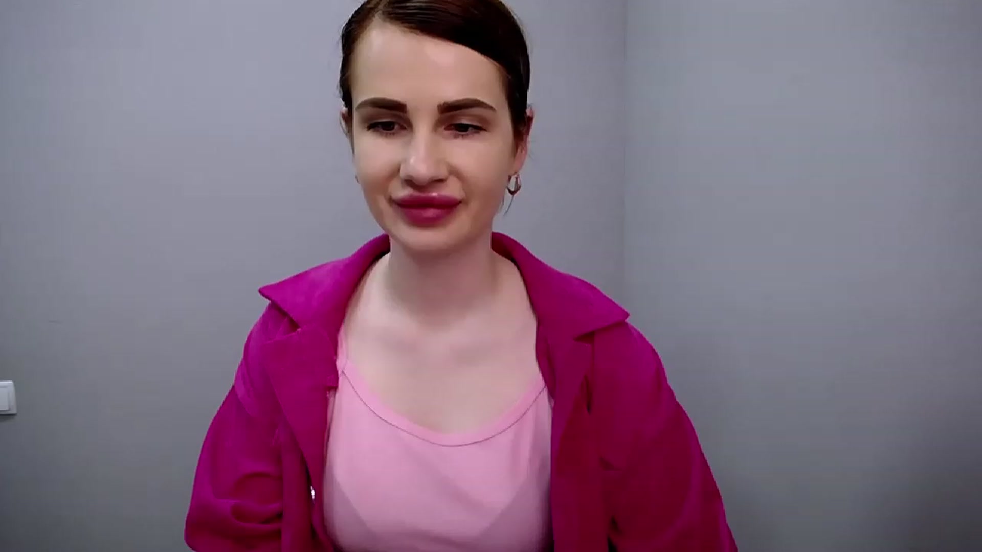 Gallery image thumbnail from OliviaM_'s myfreecams stream on, 04/23/2023, 10:57 image 19 of 20