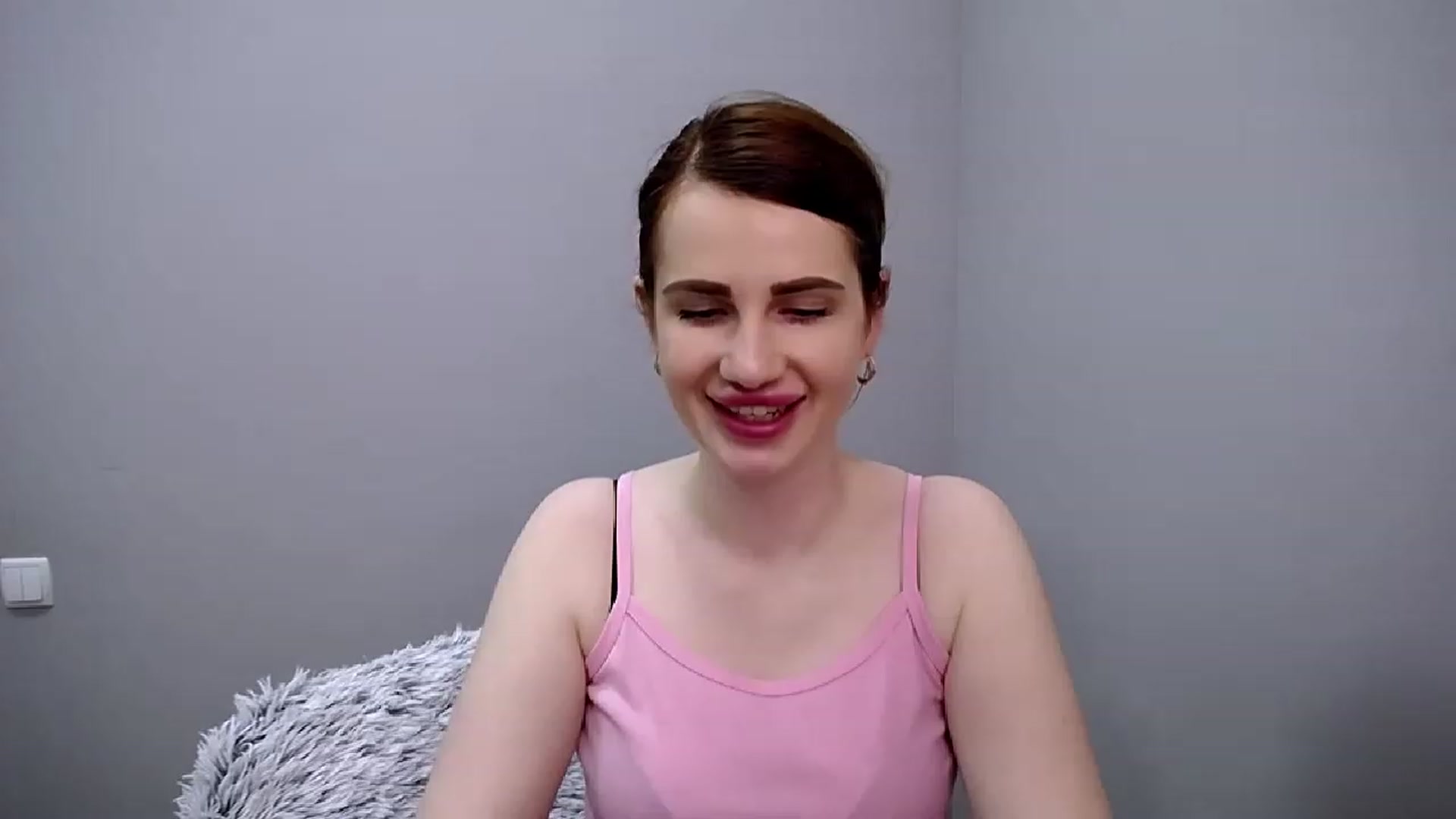 Gallery image thumbnail from OliviaM_'s myfreecams stream on, 04/23/2023, 11:56 image 4 of 20