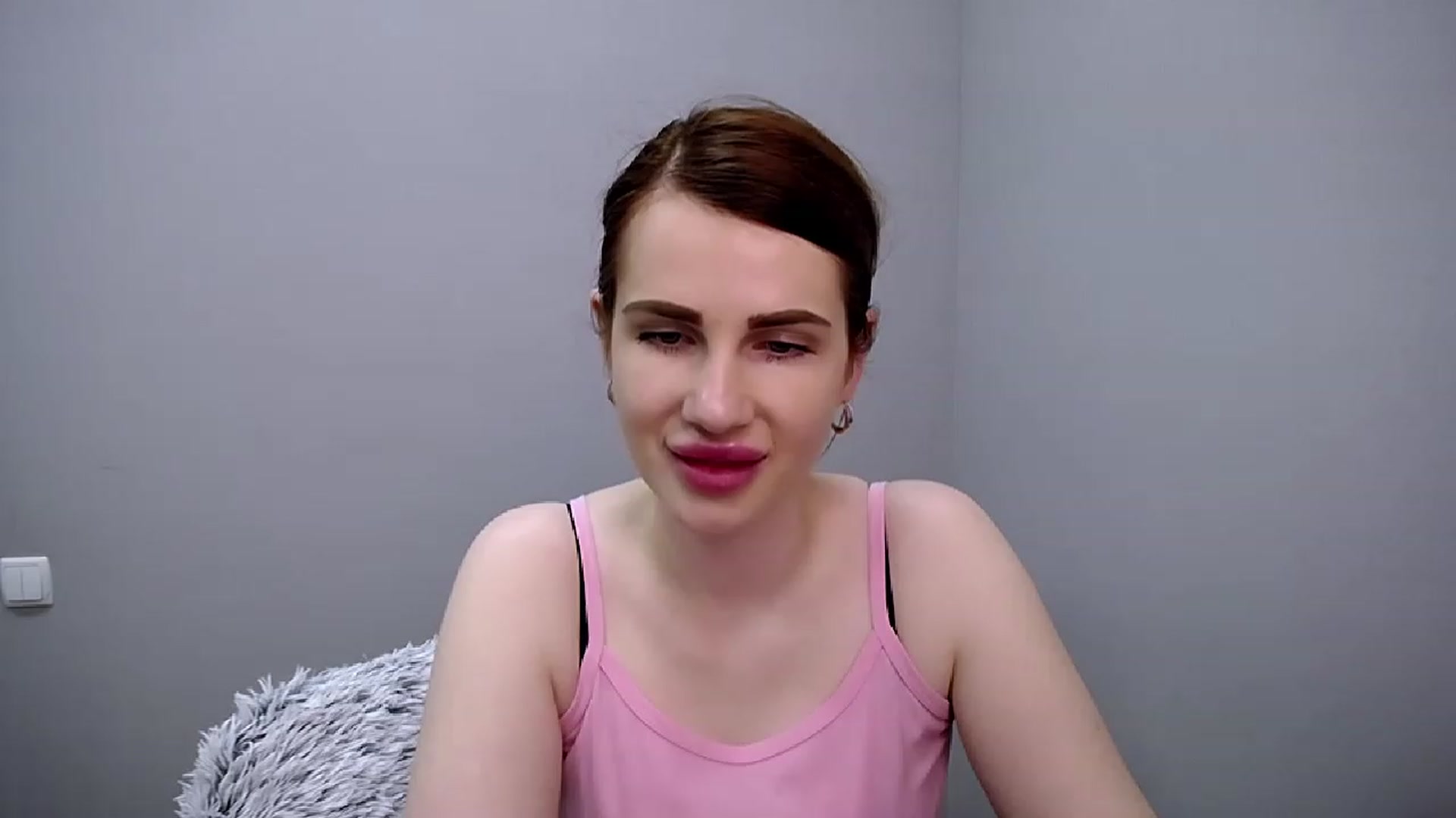 Gallery image thumbnail from OliviaM_'s myfreecams stream on, 04/23/2023, 11:56 image 1 of 20
