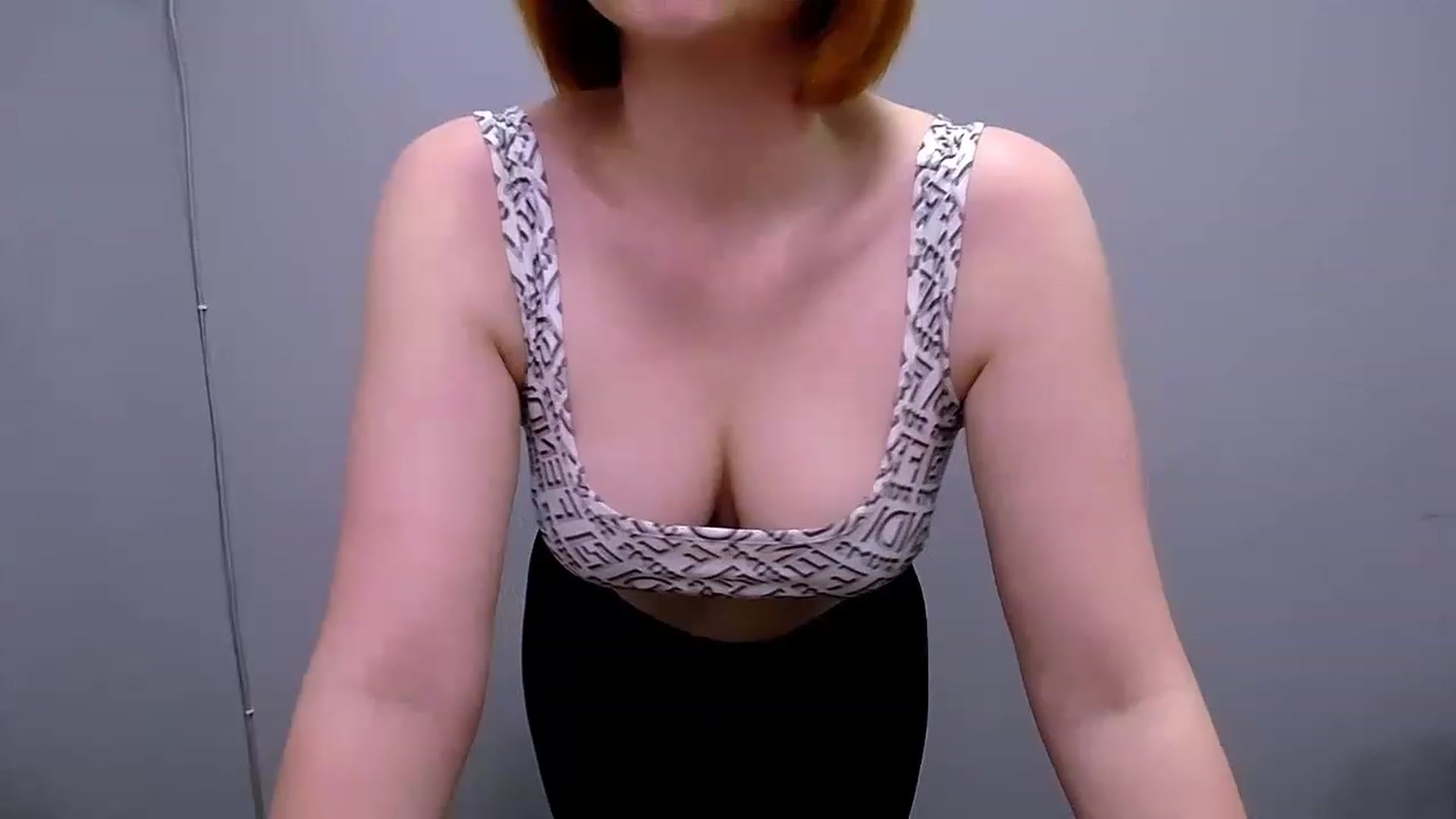 Gallery image thumbnail from OliviaM_'s myfreecams stream on, 04/25/2023, 11:47 image 10 of 20