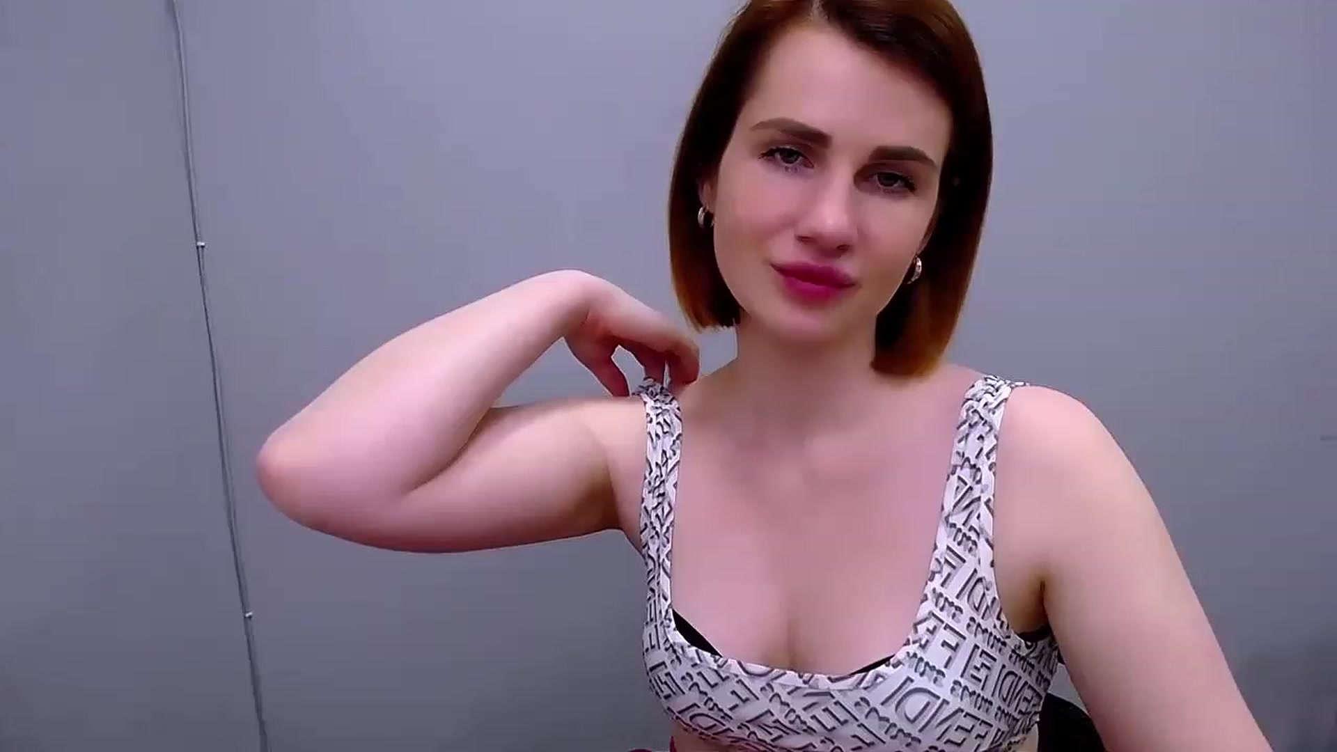 Gallery image thumbnail from OliviaM_'s myfreecams stream on, 04/25/2023, 14:32 image 16 of 20