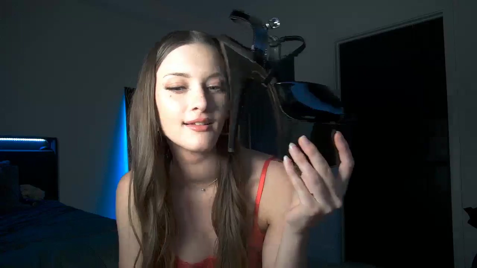 Gallery image thumbnail from OliviaMadison's myfreecams stream on, 12/08/2024, 23:55 image 15 of 20