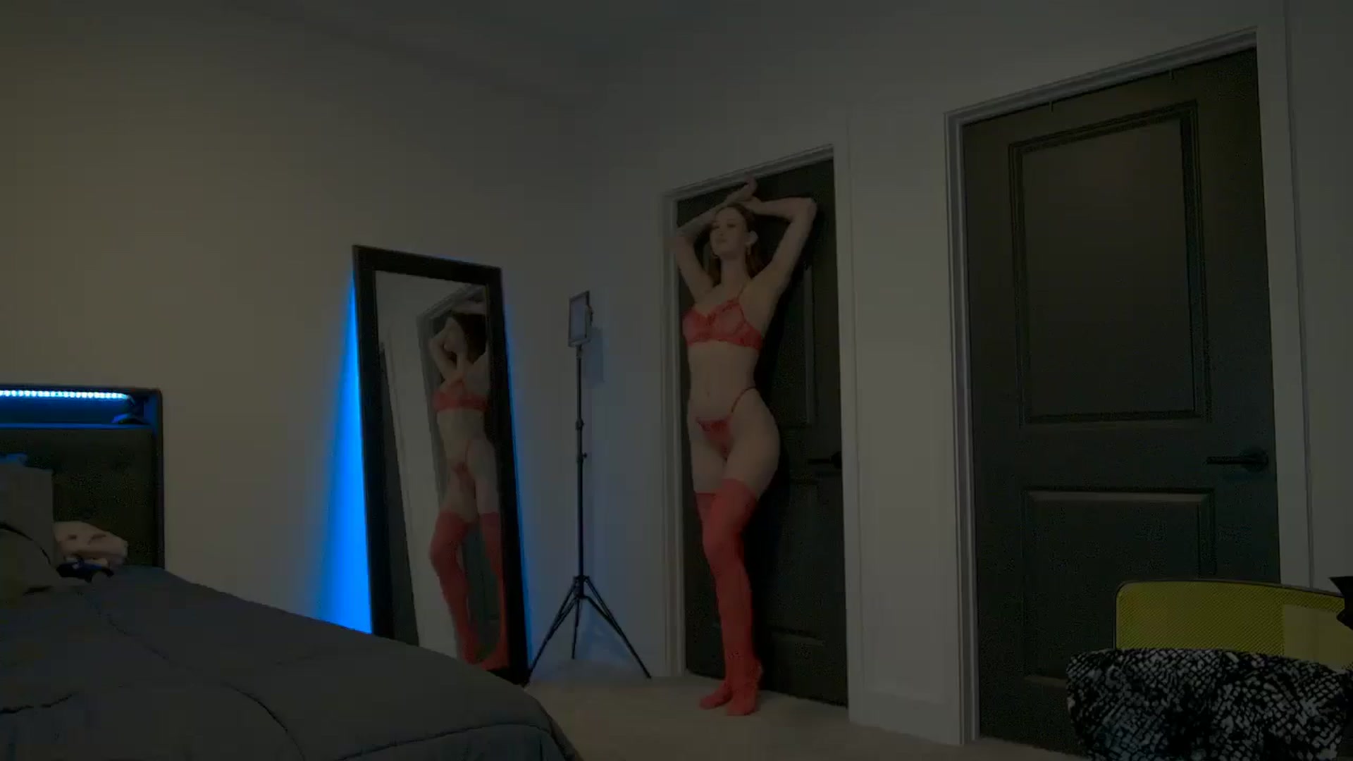Gallery image thumbnail from OliviaMadison's myfreecams stream on, 12/08/2024, 23:55 image 20 of 20