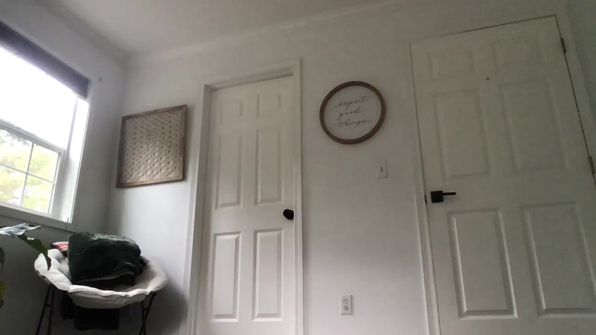 Gallery image thumbnail from OliviaQuinnn's myfreecams stream on, 06/14/2023, 24:32 image 13 of 20
