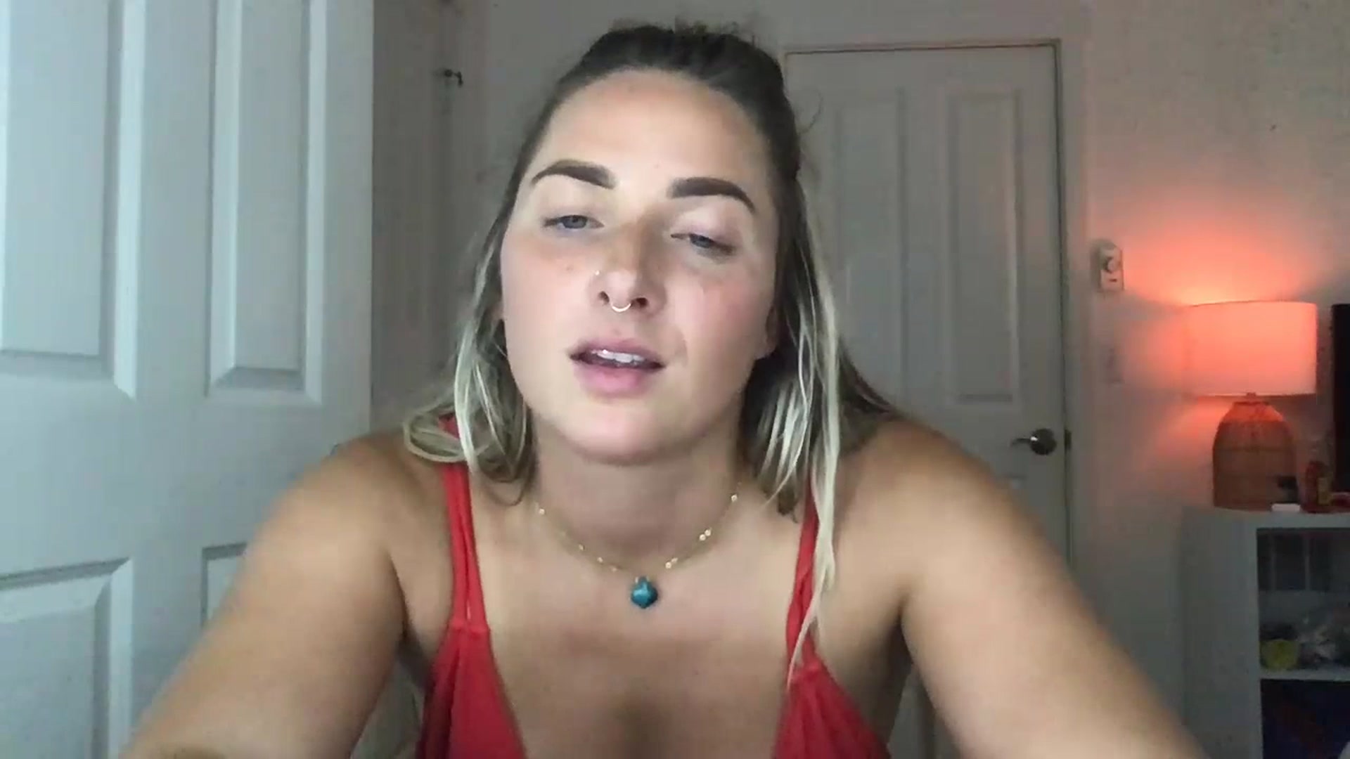 Gallery image thumbnail from OliviaQuinnn's myfreecams stream on, 06/29/2023, 23:47 image 19 of 20