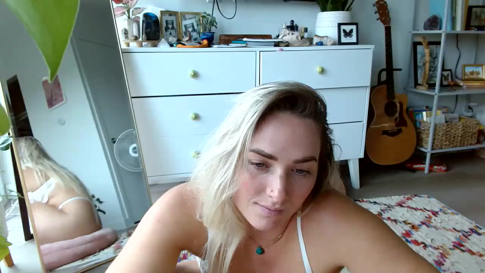 Gallery image thumbnail from OliviaQuinnn's myfreecams stream on, 09/07/2023, 22:41 image 16 of 20