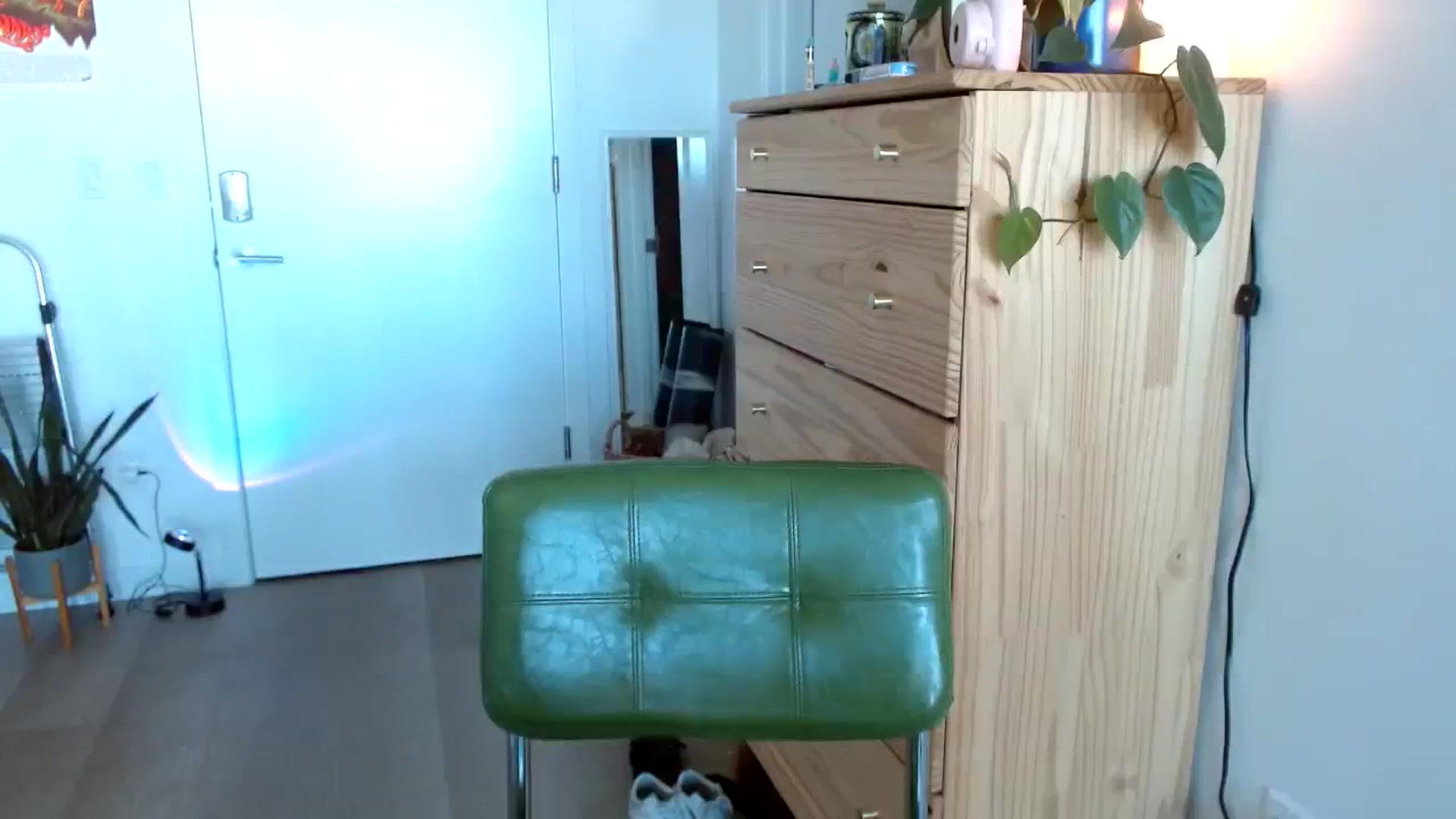 Gallery image thumbnail from OliviaQuinnn's myfreecams stream on, 09/09/2023, 01:09 image 5 of 20