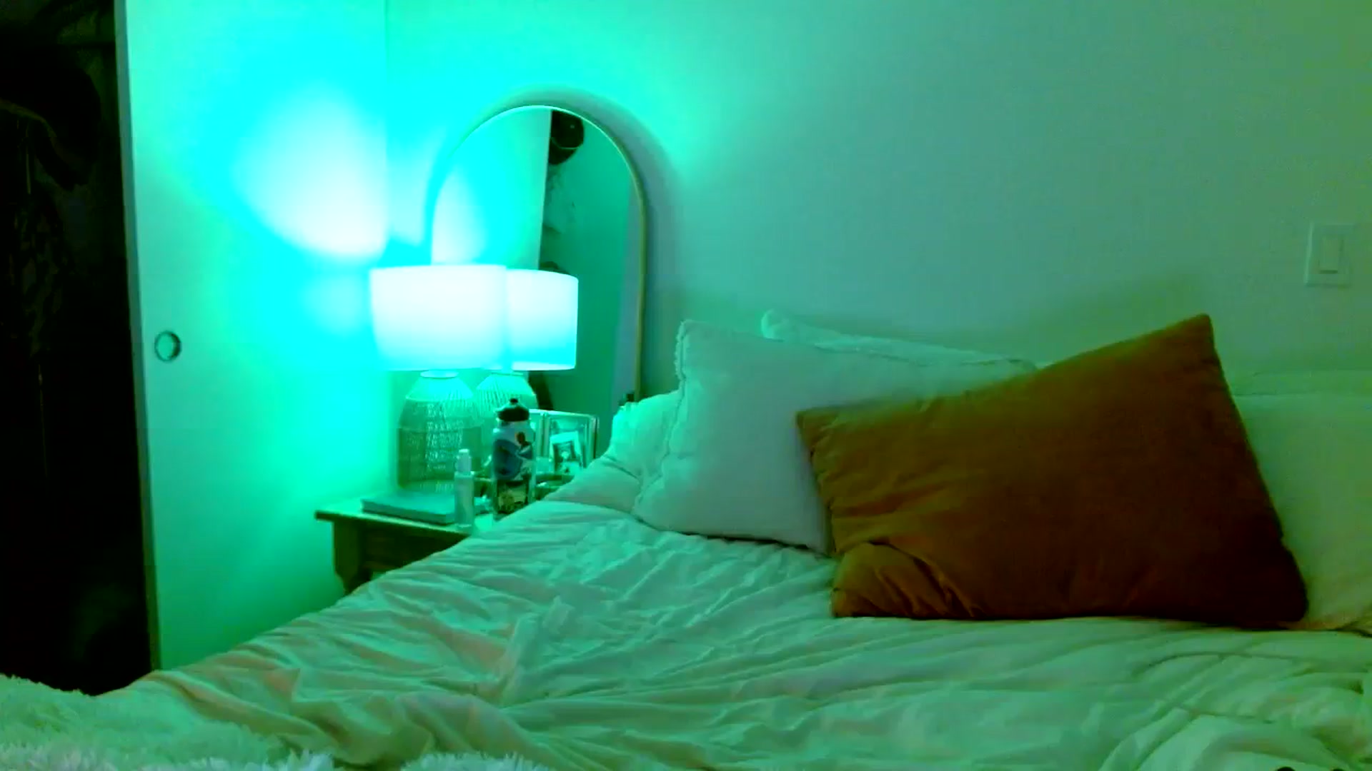 Gallery image thumbnail from OliviaQuinnn's myfreecams stream on, 10/17/2023, 01:59 image 20 of 20