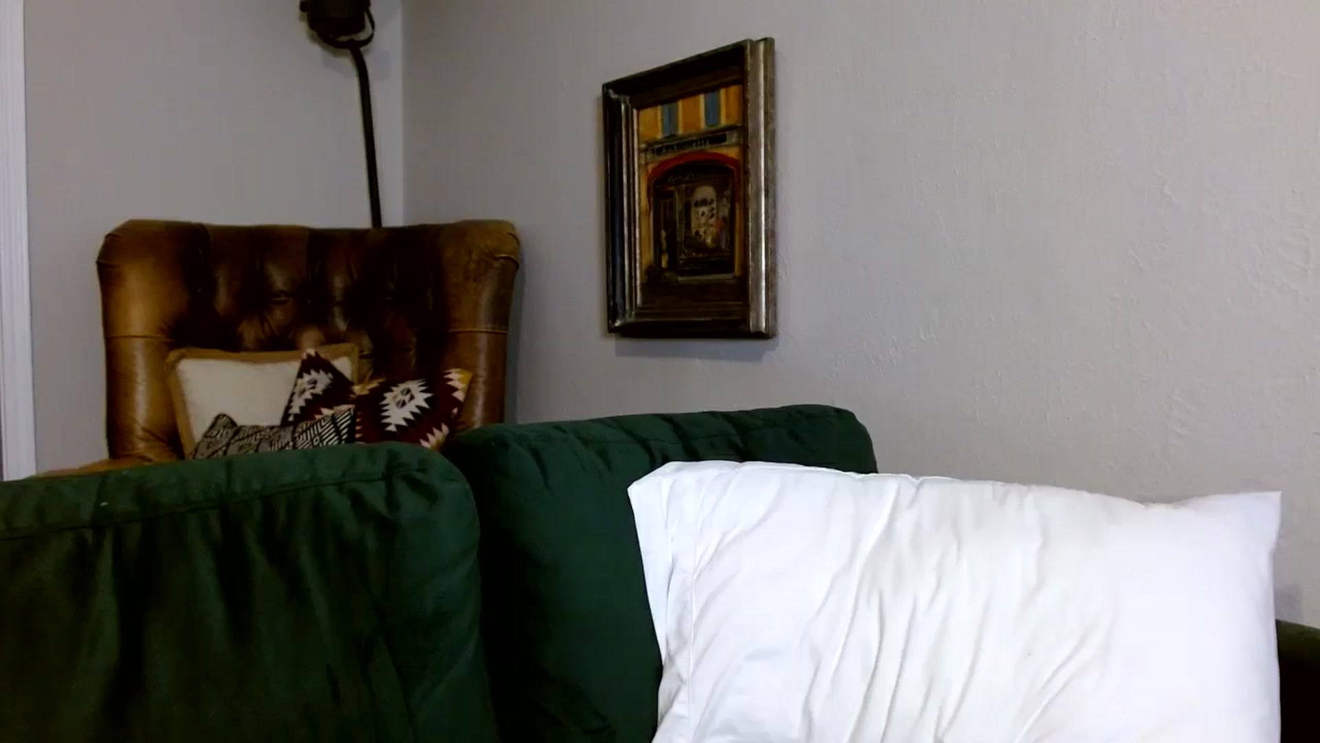 Gallery image thumbnail from OliviaQuinnn's myfreecams stream on, 12/06/2023, 24:58 image 3 of 20