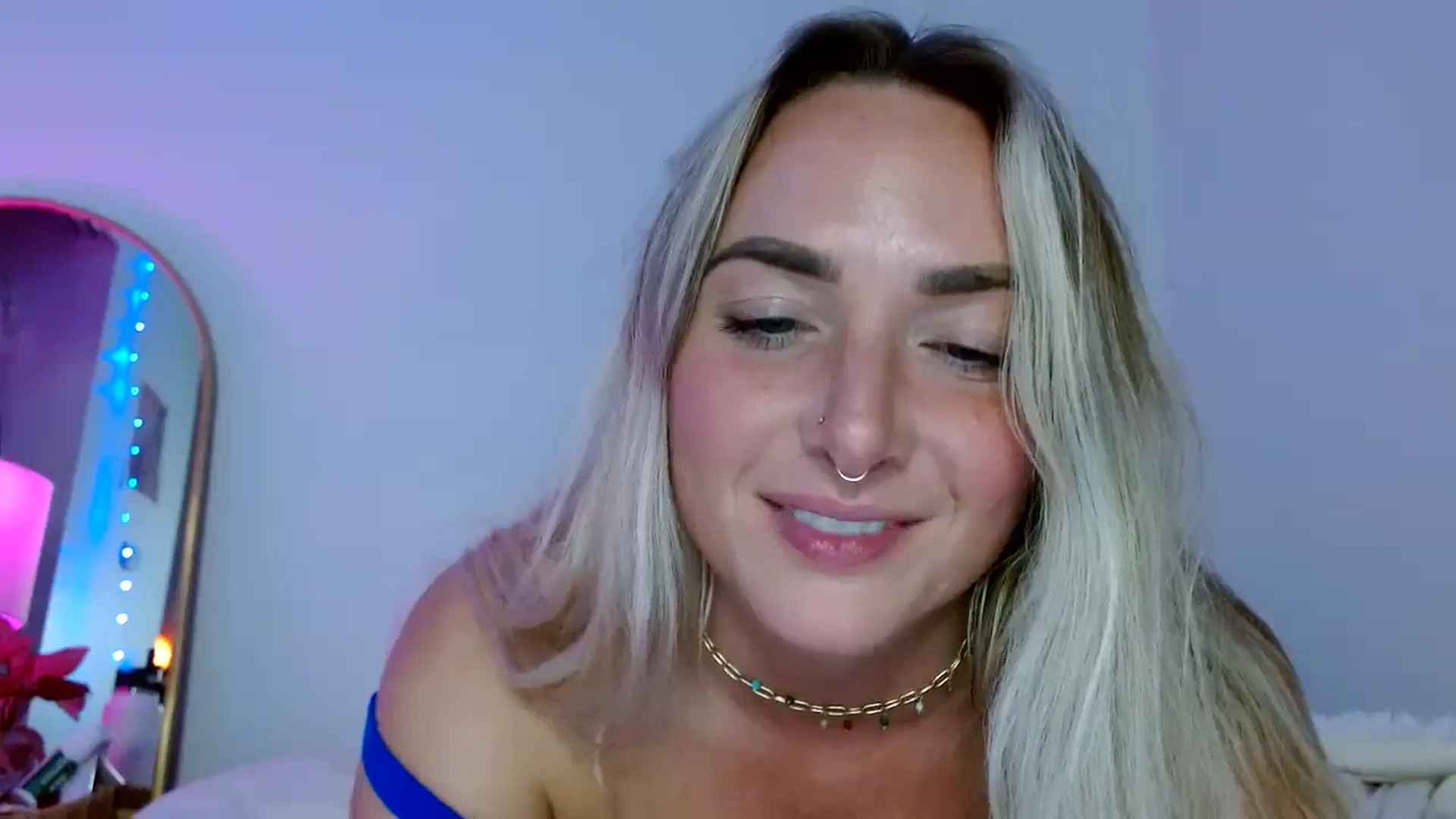 Gallery image thumbnail from OliviaQuinnn's myfreecams stream on, 01/13/2024, 08:44 image 15 of 20