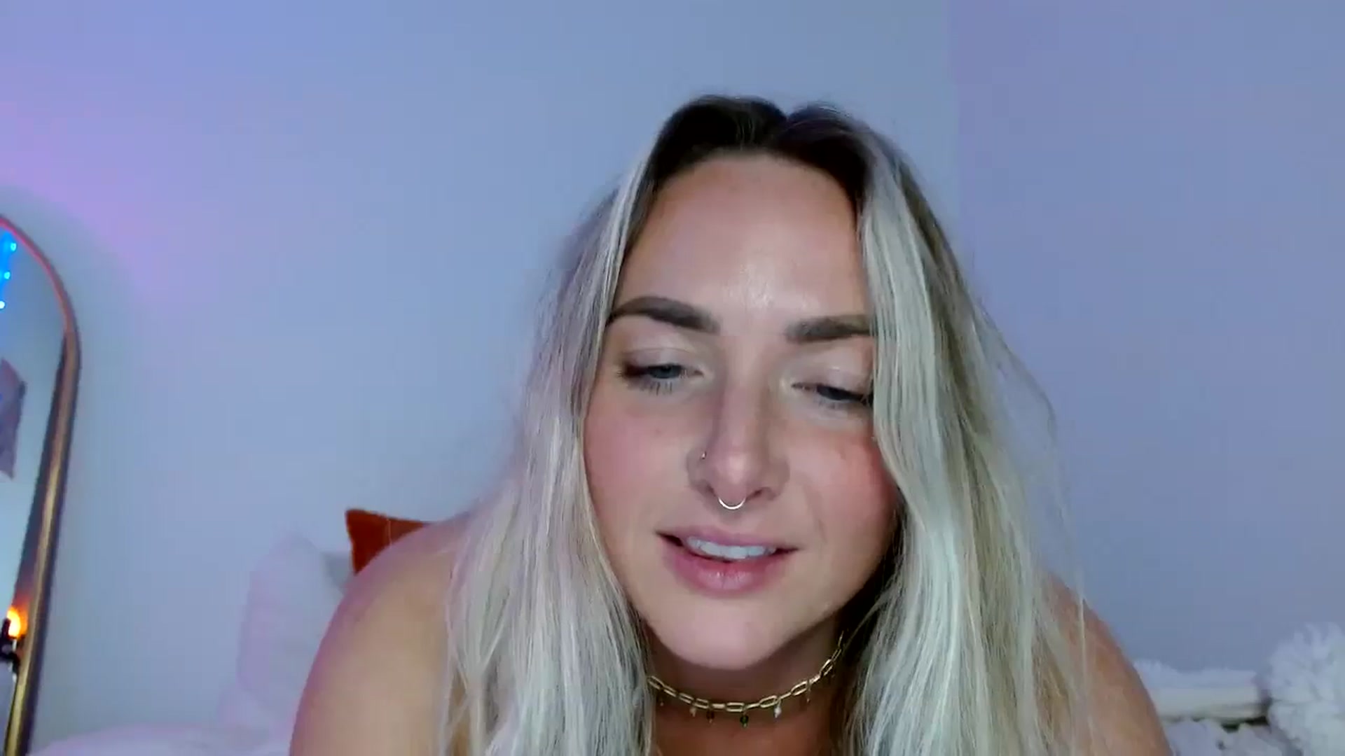 Gallery image thumbnail from OliviaQuinnn's myfreecams stream on, 01/13/2024, 08:44 image 12 of 20