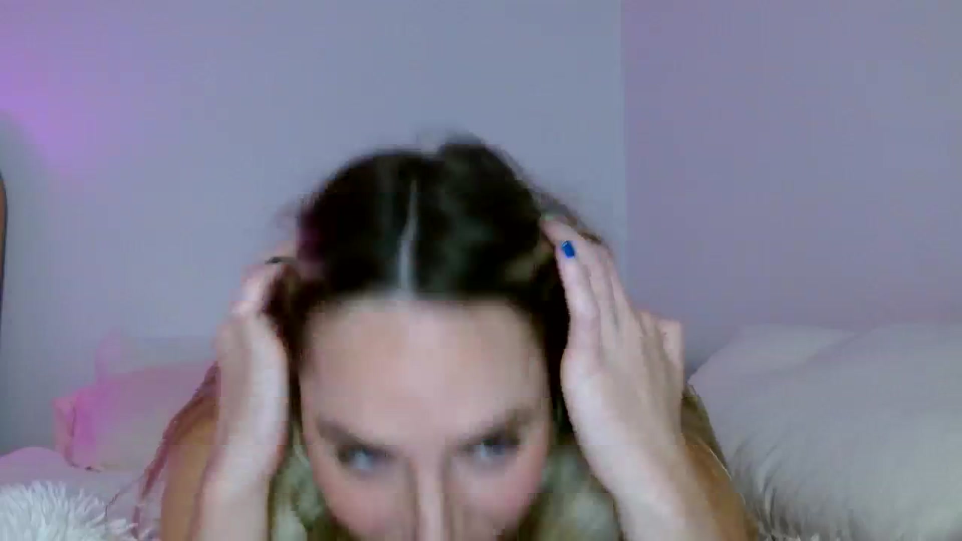 Gallery image thumbnail from OliviaQuinnn's myfreecams stream on, 01/29/2024, 07:25 image 17 of 20