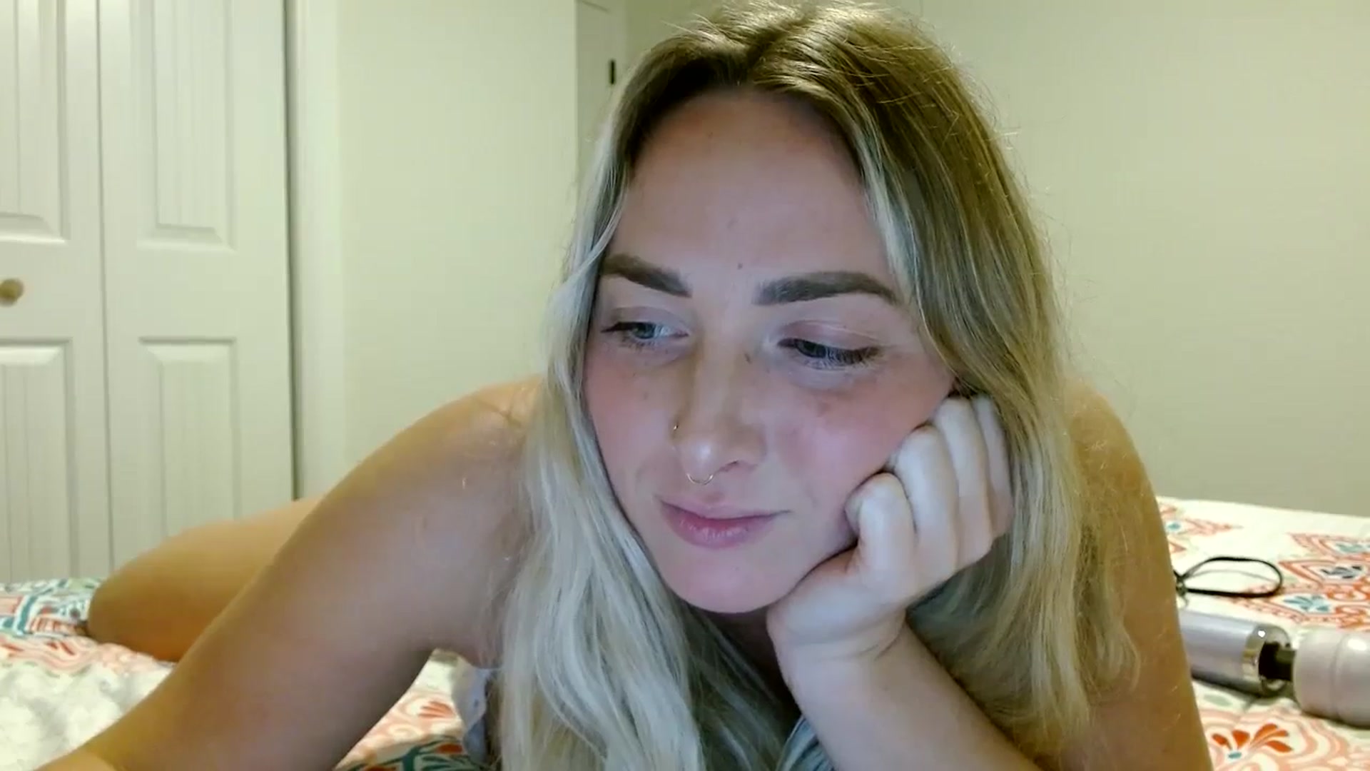 Gallery image thumbnail from OliviaQuinnn's myfreecams stream on, 02/02/2024, 04:53 image 5 of 20