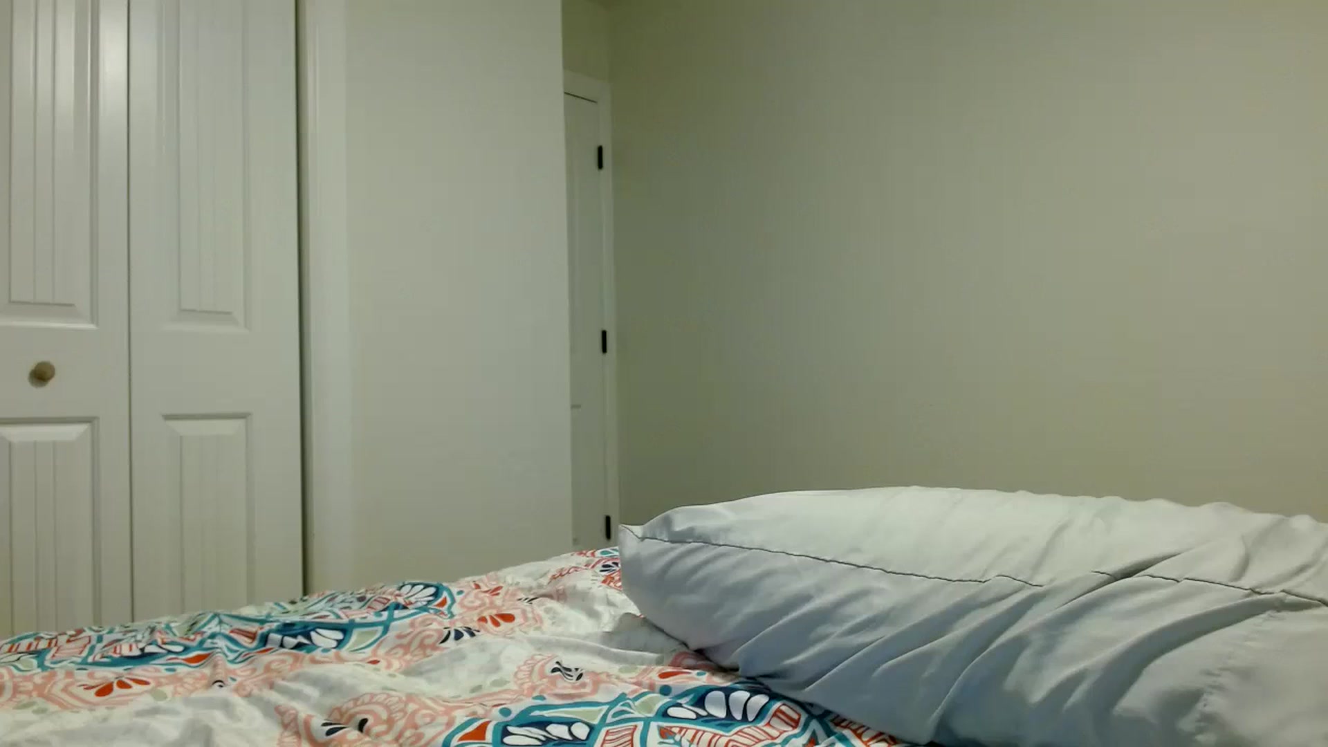 Gallery image thumbnail from OliviaQuinnn's myfreecams stream on, 02/09/2024, 04:37 image 18 of 20