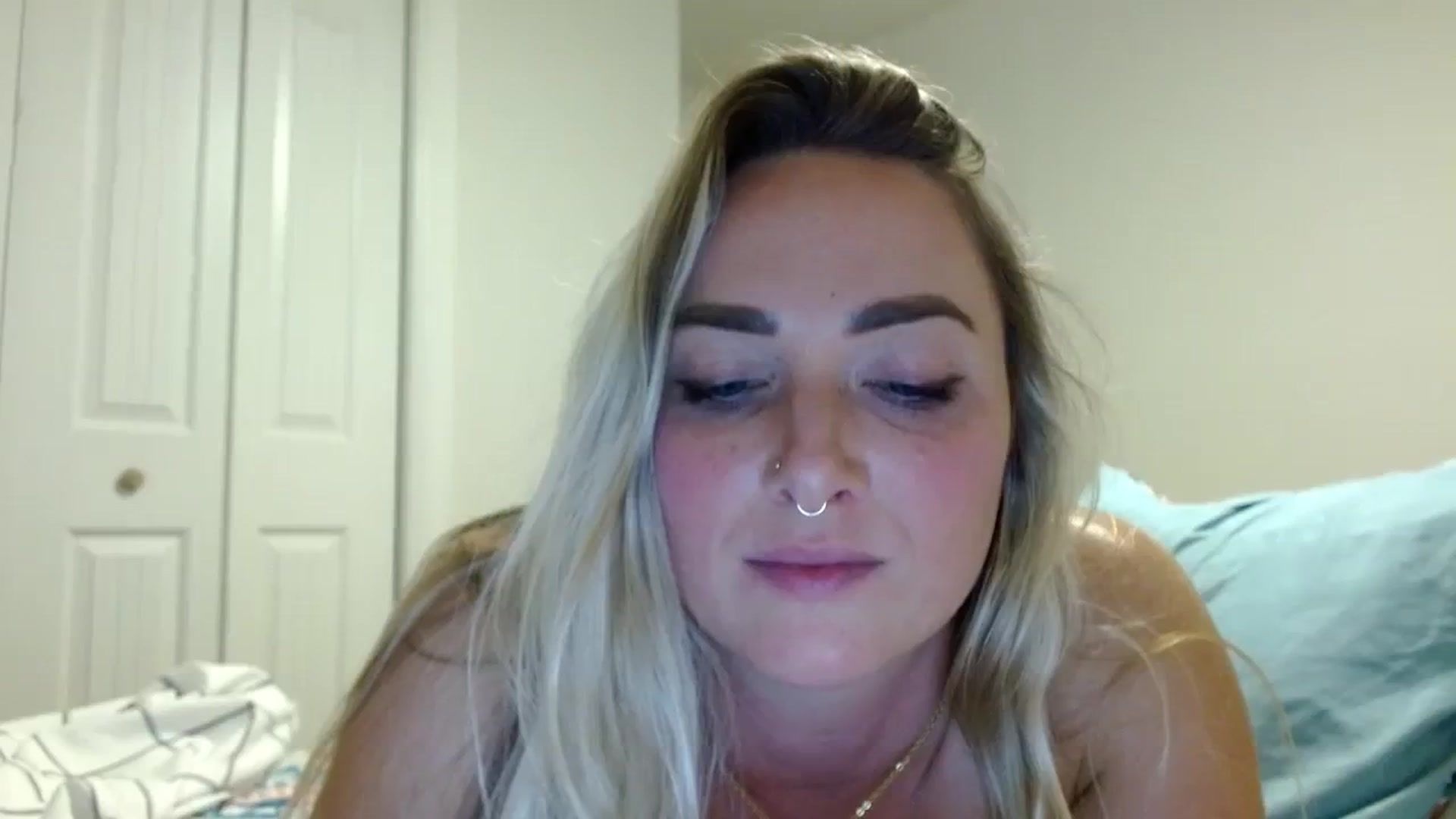 Gallery image thumbnail from OliviaQuinnn's myfreecams stream on, 02/10/2024, 06:14 image 20 of 20