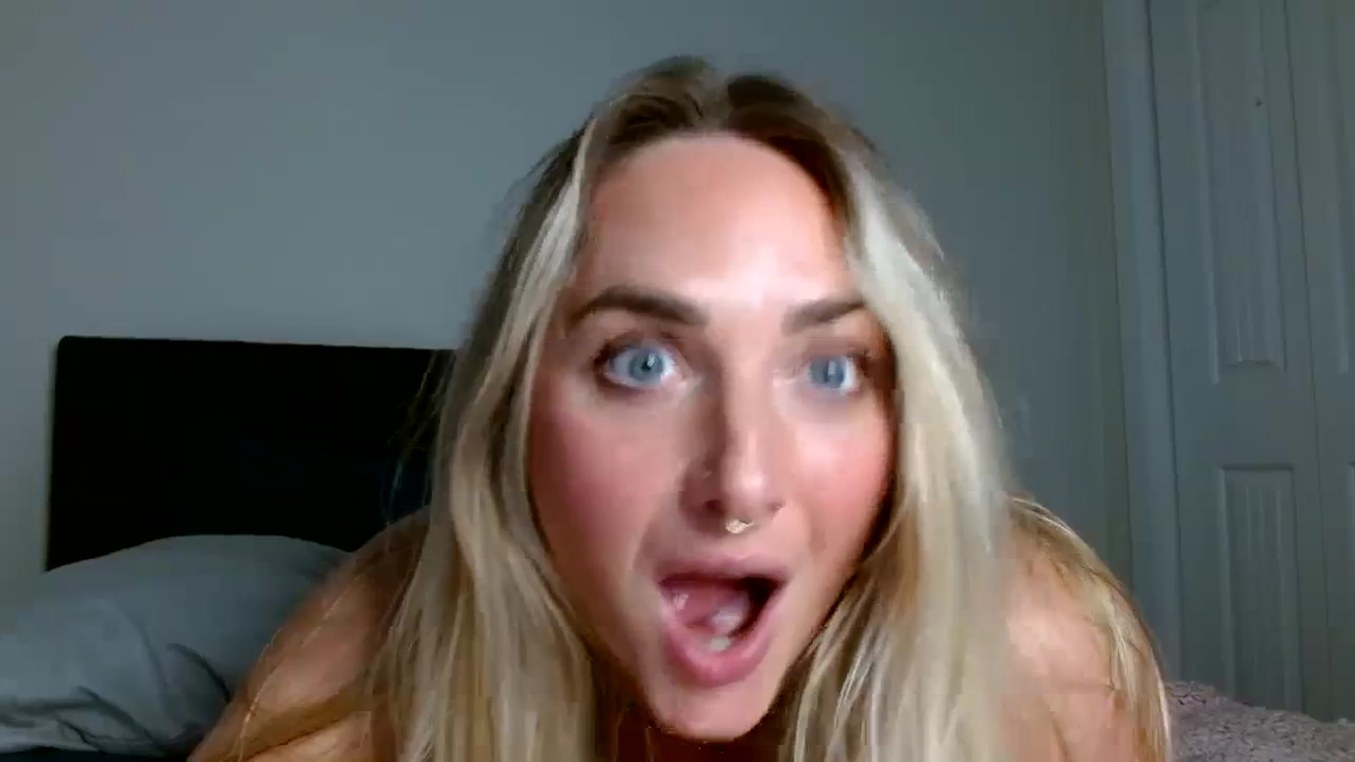 Gallery image thumbnail from OliviaQuinnn's myfreecams stream on, 02/29/2024, 04:34 image 10 of 20