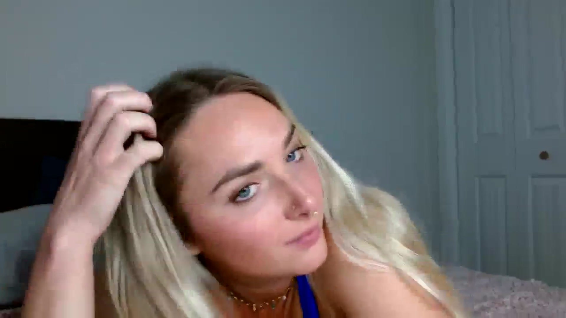 Gallery image thumbnail from OliviaQuinnn's myfreecams stream on, 02/29/2024, 04:34 image 7 of 20