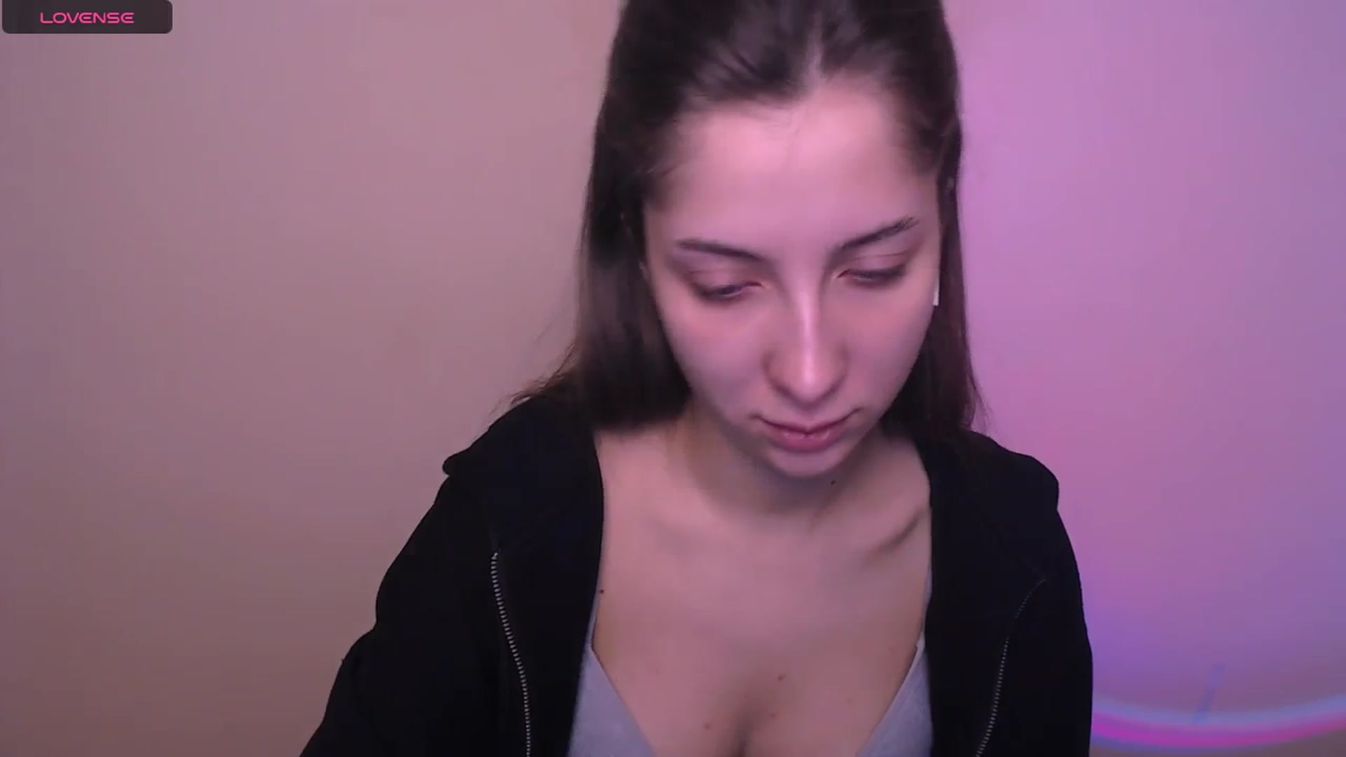 Gallery image thumbnail from OliviaSexy_'s myfreecams stream on, 11/12/2025, 11:01 image 3 of 20