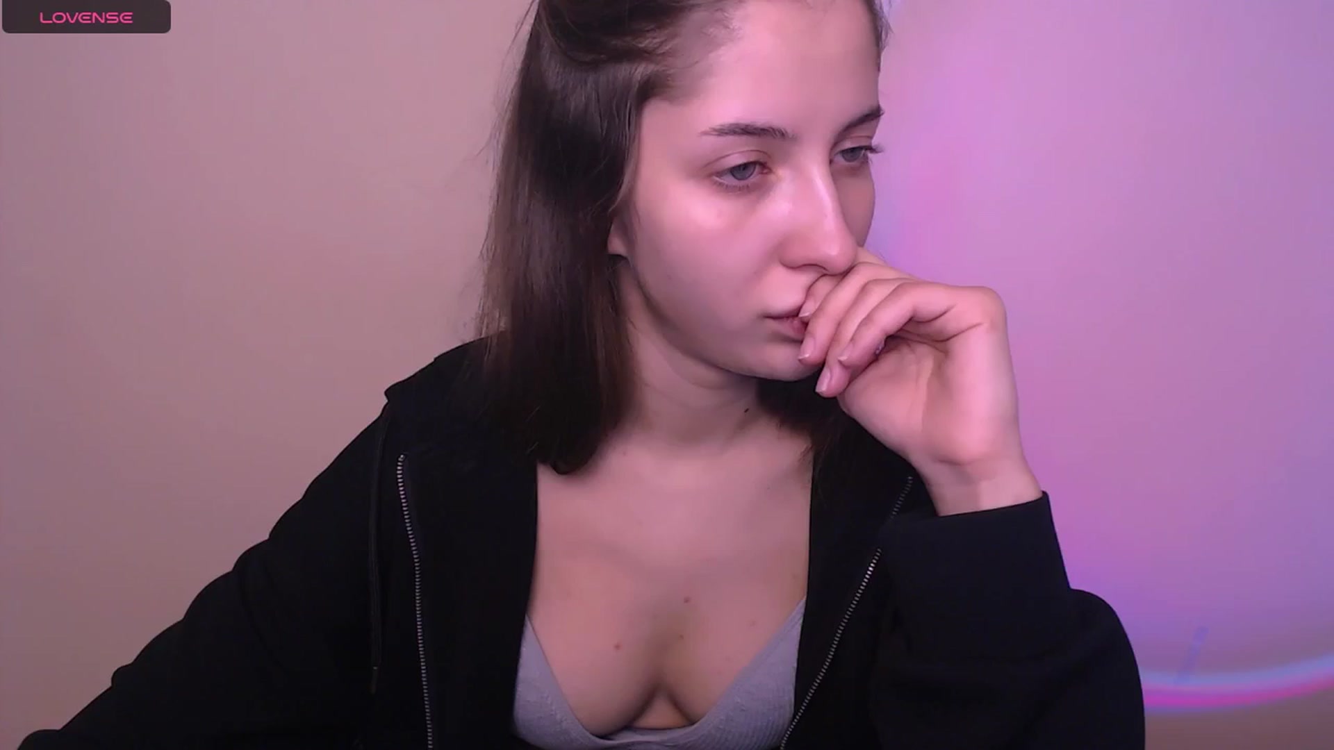 Gallery image thumbnail from OliviaSexy_'s myfreecams stream on, 11/12/2025, 12:48 image 4 of 20