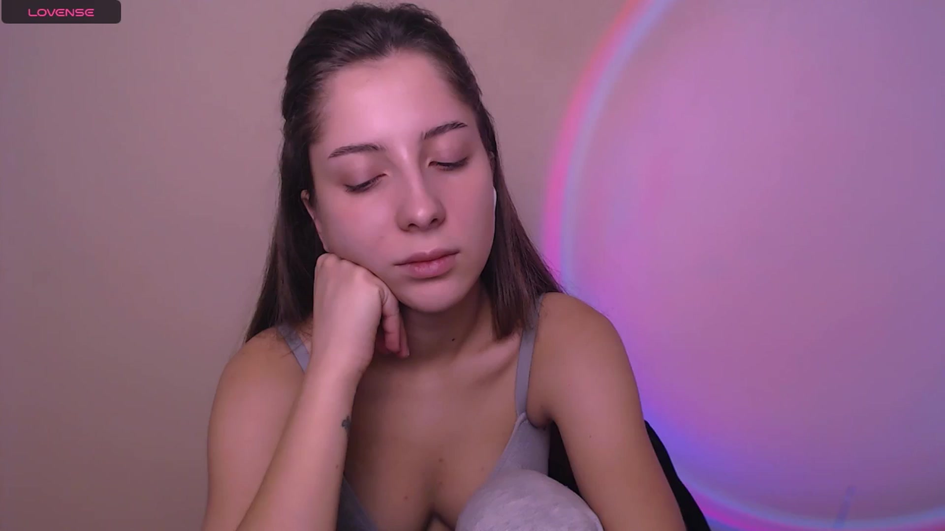 Gallery image thumbnail from OliviaSexy_'s myfreecams stream on, 11/12/2025, 12:48 image 9 of 20