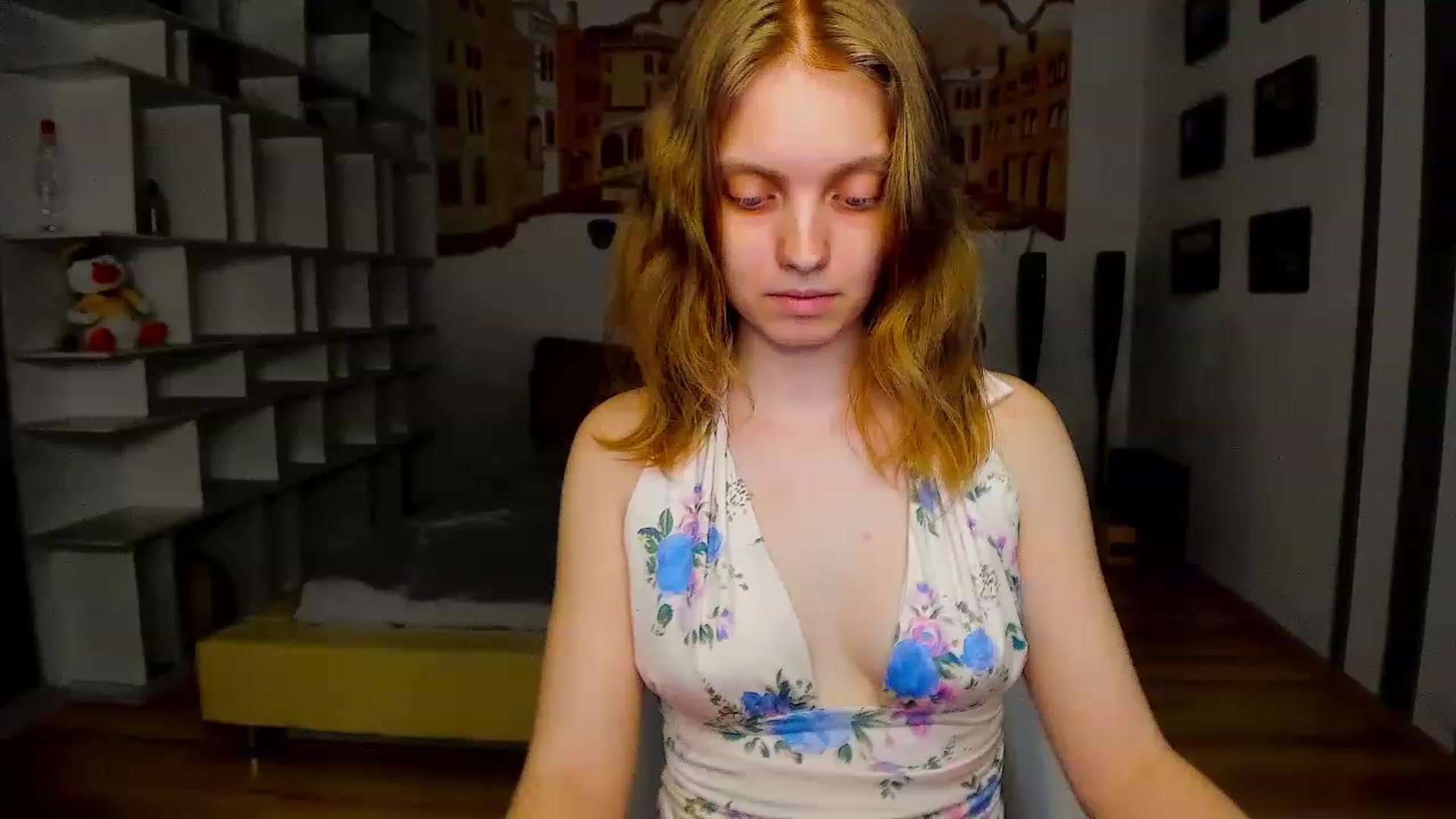 Gallery image thumbnail from OliviaWhites's myfreecams stream on, 06/11/2023, 07:45 image 10 of 20