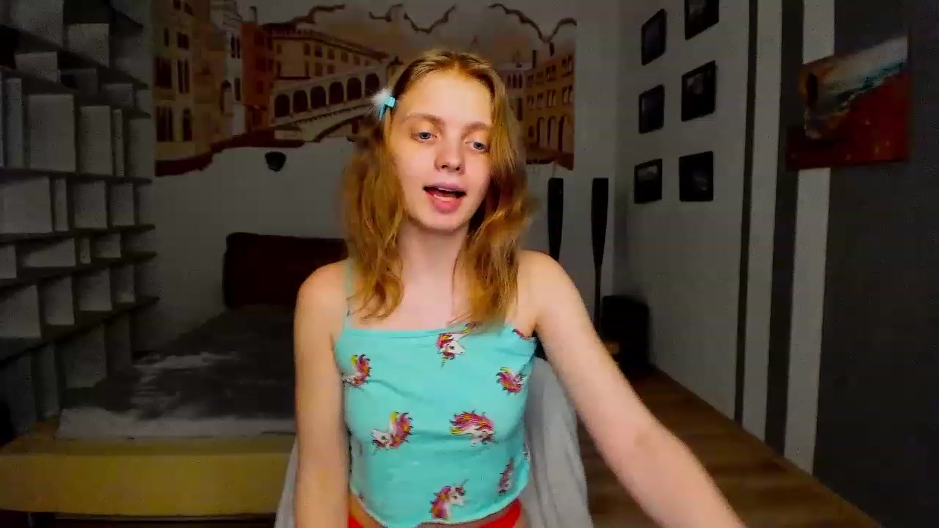 Gallery image thumbnail from OliviaWhites's myfreecams stream on, 06/11/2023, 10:25 image 18 of 20