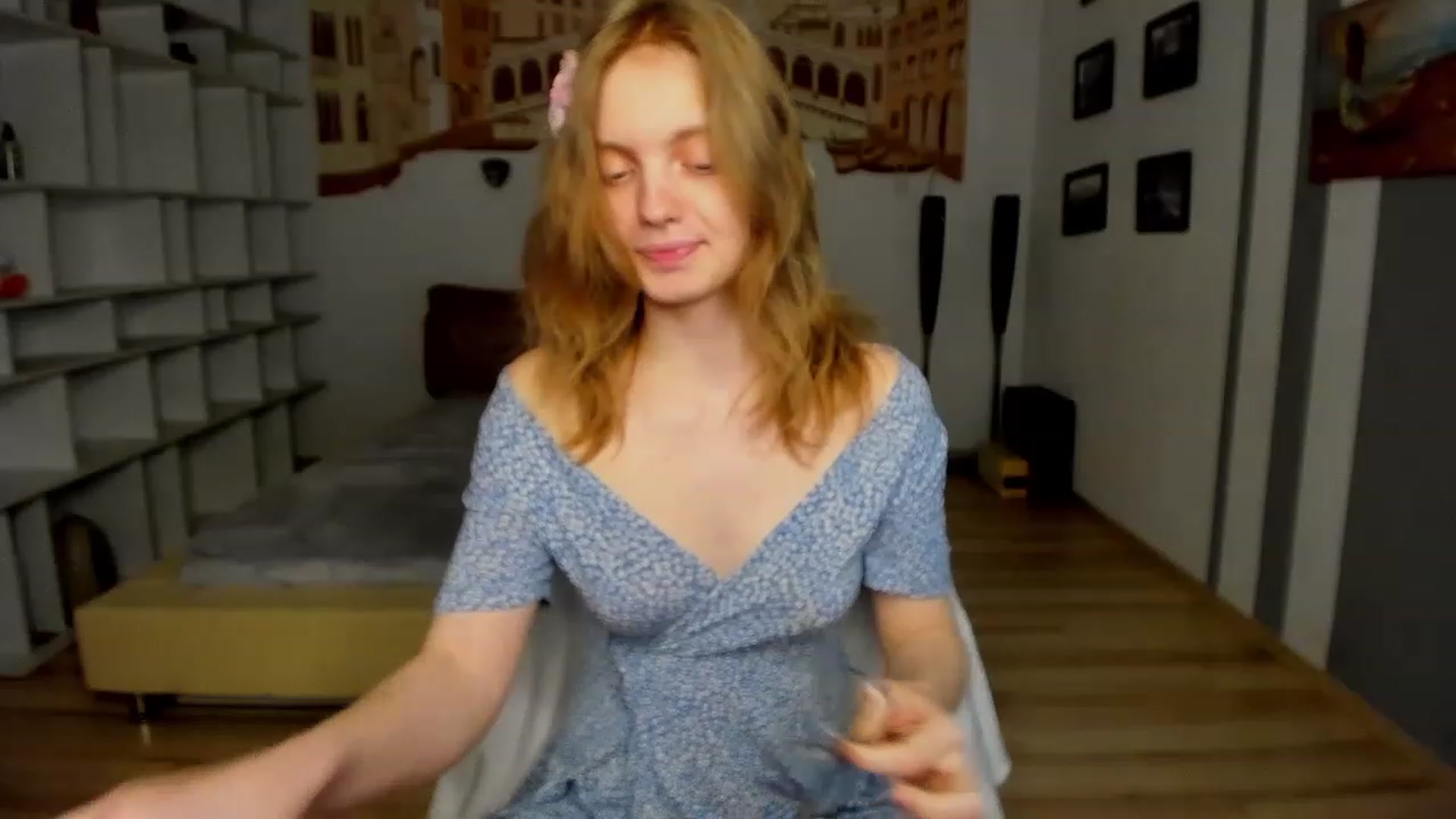 Gallery image thumbnail from OliviaWhites's myfreecams stream on, 06/13/2023, 06:58 image 8 of 20