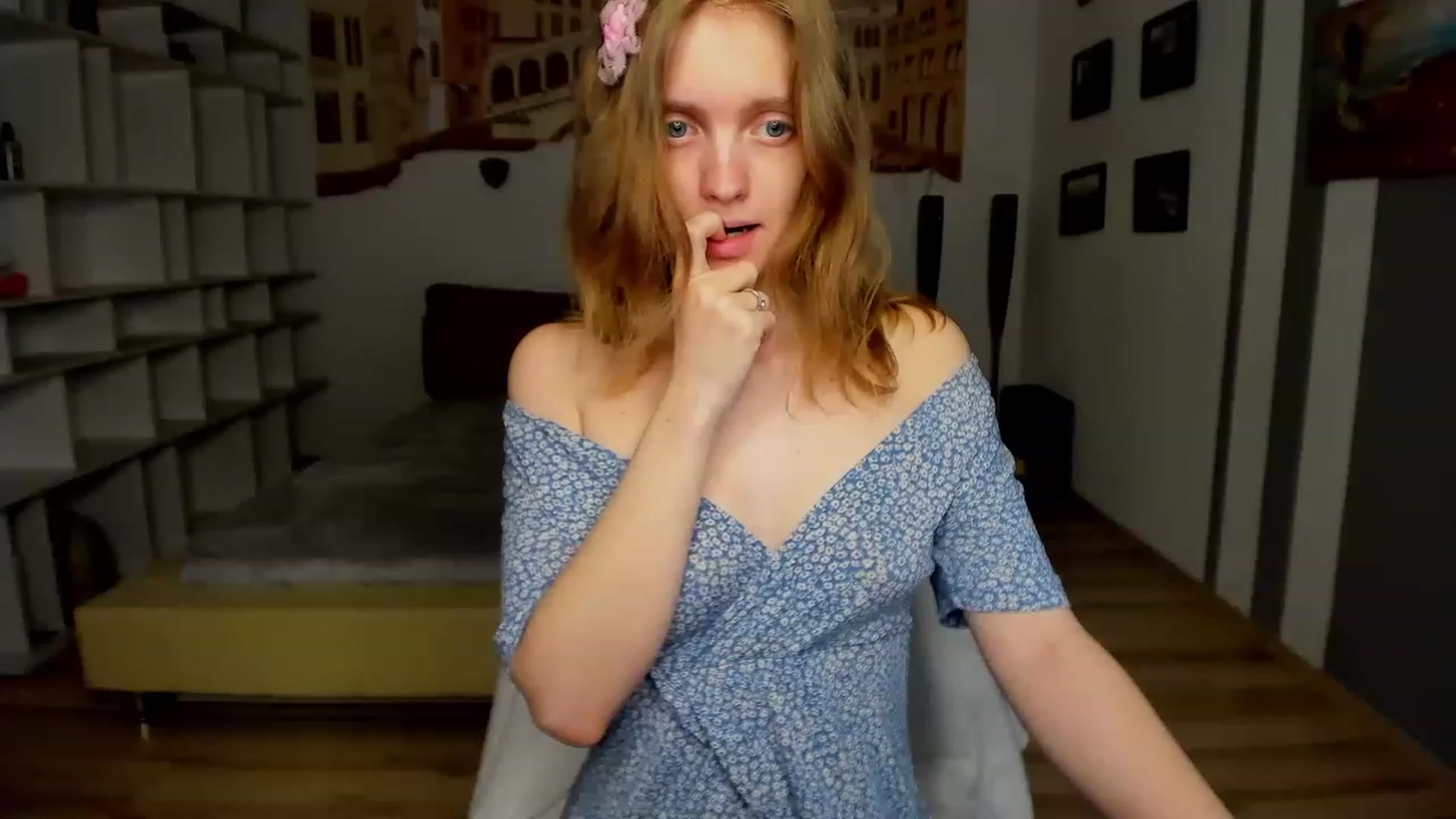 Gallery image thumbnail from OliviaWhites's myfreecams stream on, 06/13/2023, 06:58 image 19 of 20