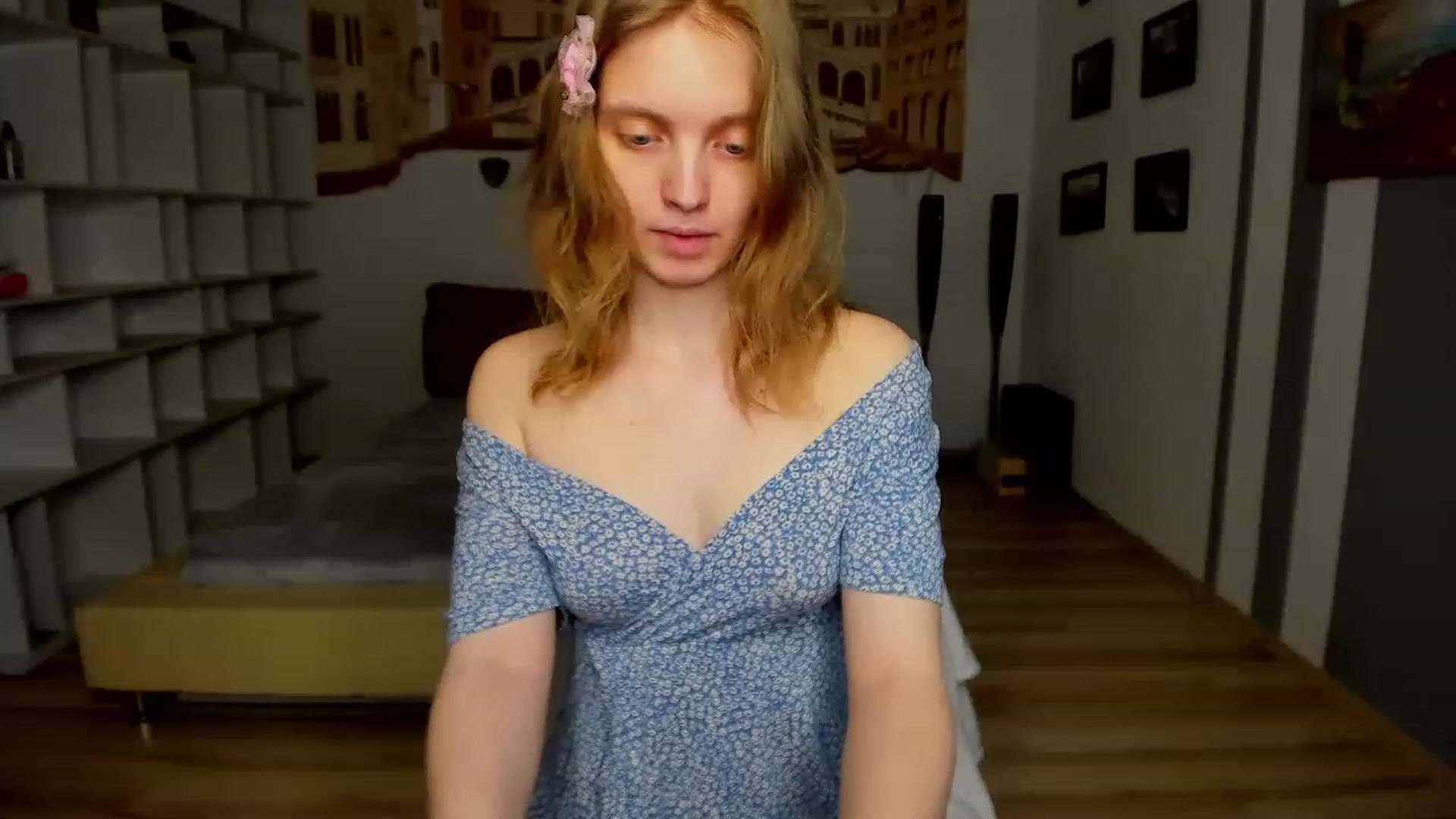 Gallery image thumbnail from OliviaWhites's myfreecams stream on, 06/13/2023, 07:47 image 3 of 20
