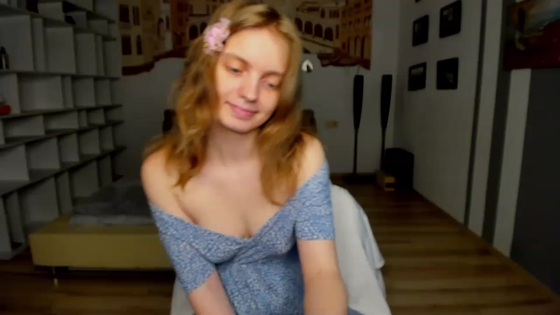 Gallery image thumbnail from OliviaWhites's myfreecams stream on, 06/13/2023, 07:47 image 7 of 20