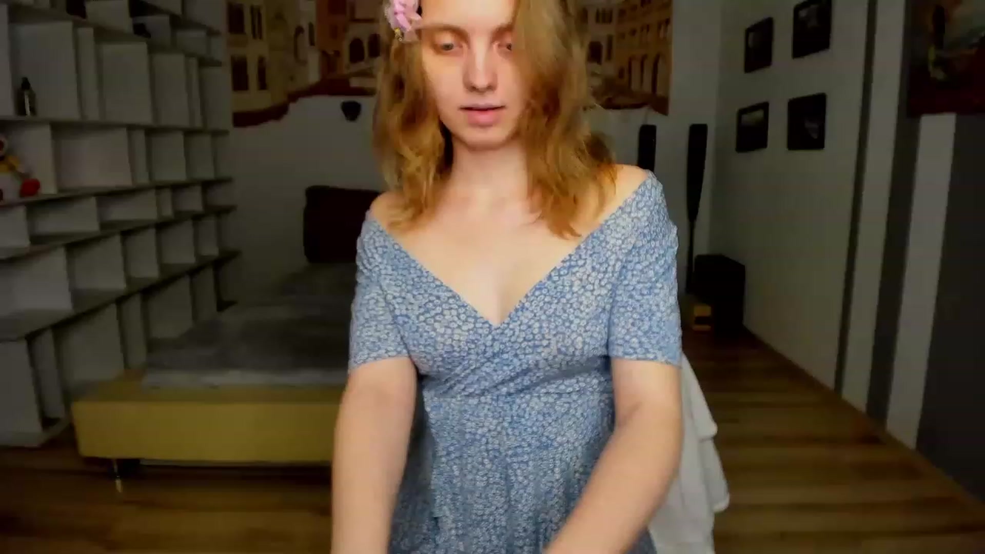 Gallery image thumbnail from OliviaWhites's myfreecams stream on, 06/13/2023, 10:14 image 7 of 20