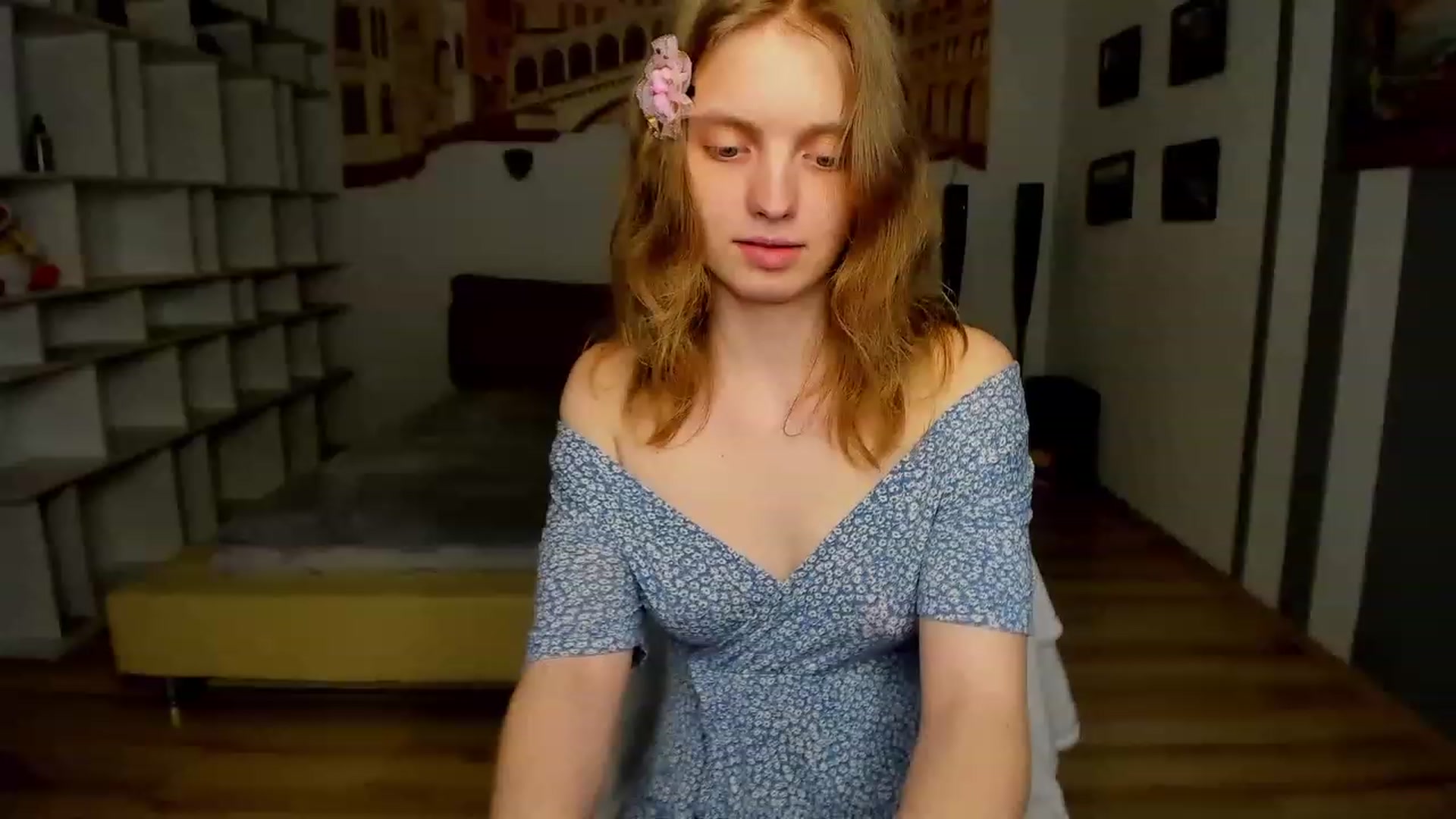 Gallery image thumbnail from OliviaWhites's myfreecams stream on, 06/13/2023, 10:14 image 11 of 20