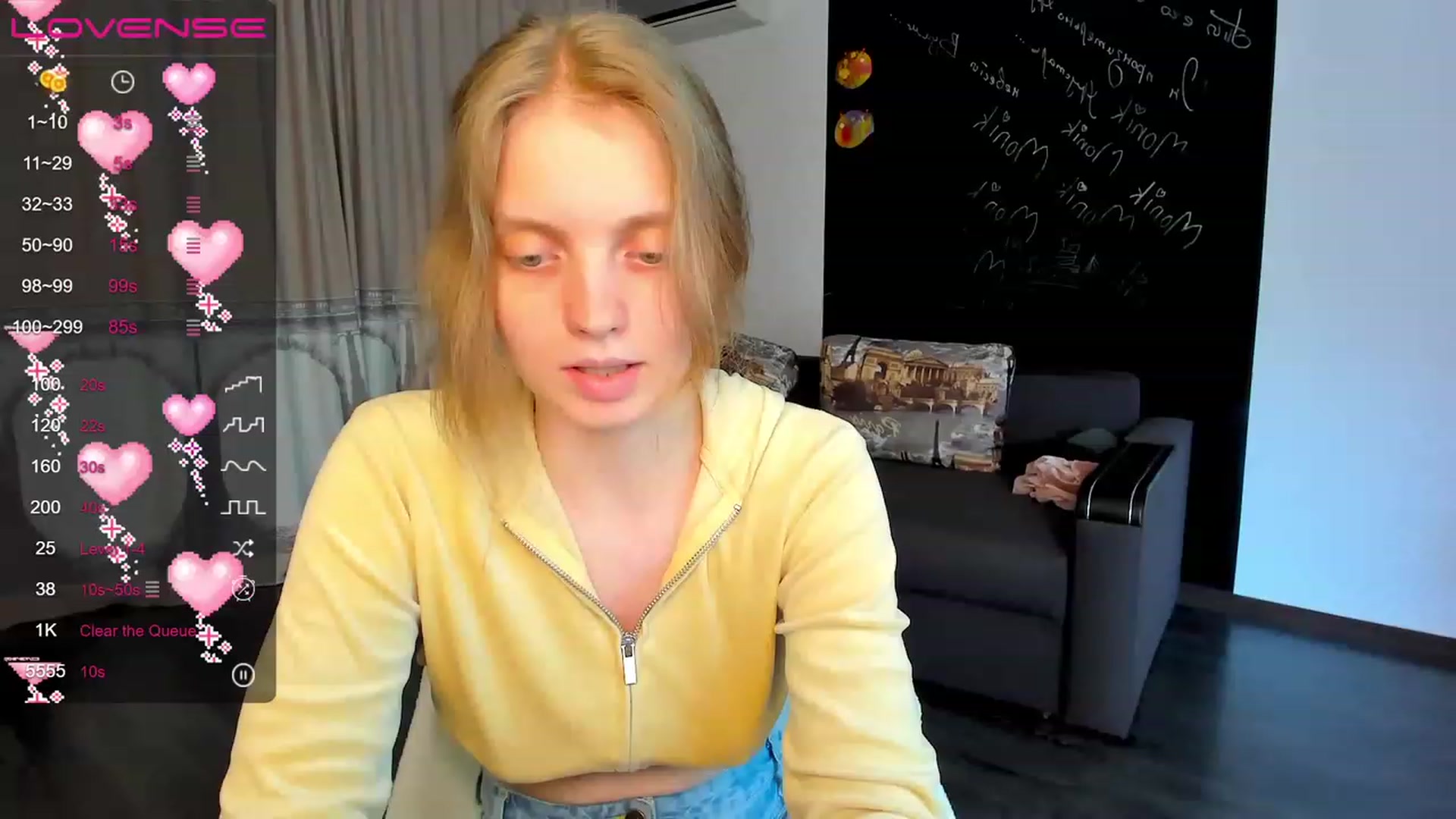 Gallery image thumbnail from OliviaWhites's myfreecams stream on, 06/14/2023, 10:11 image 20 of 20