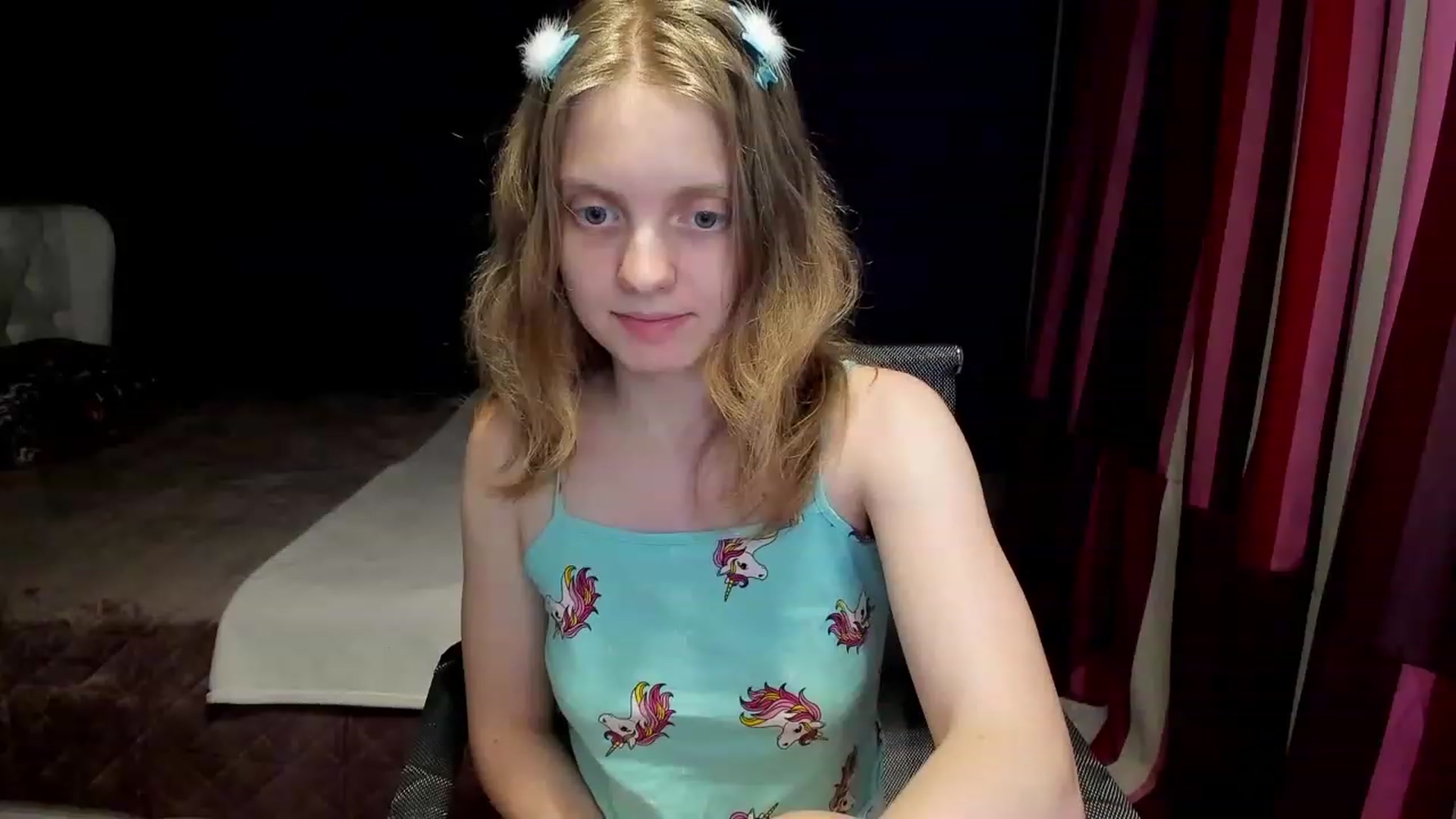 Gallery image thumbnail from OliviaWhites's myfreecams stream on, 06/14/2023, 18:13 image 8 of 20