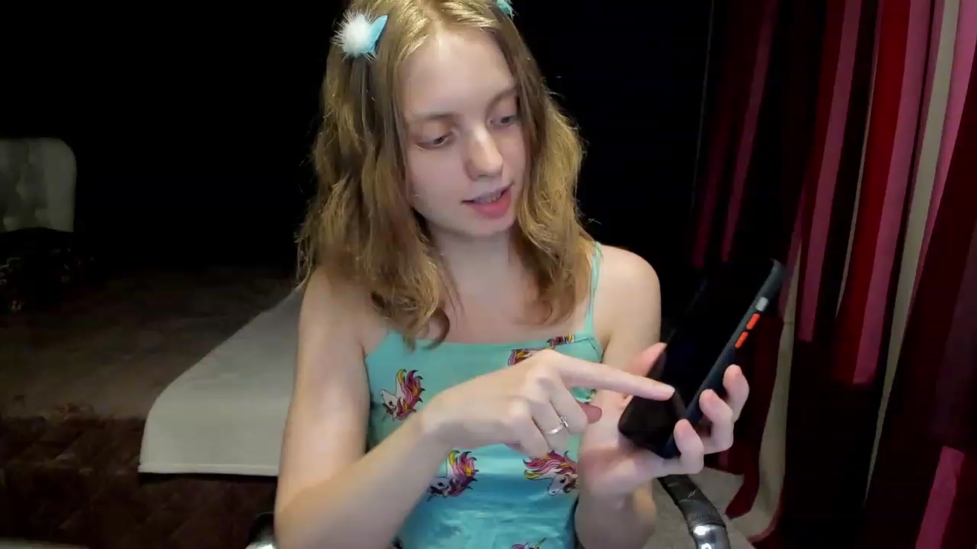 Gallery image thumbnail from OliviaWhites's myfreecams stream on, 06/14/2023, 18:13 image 11 of 20